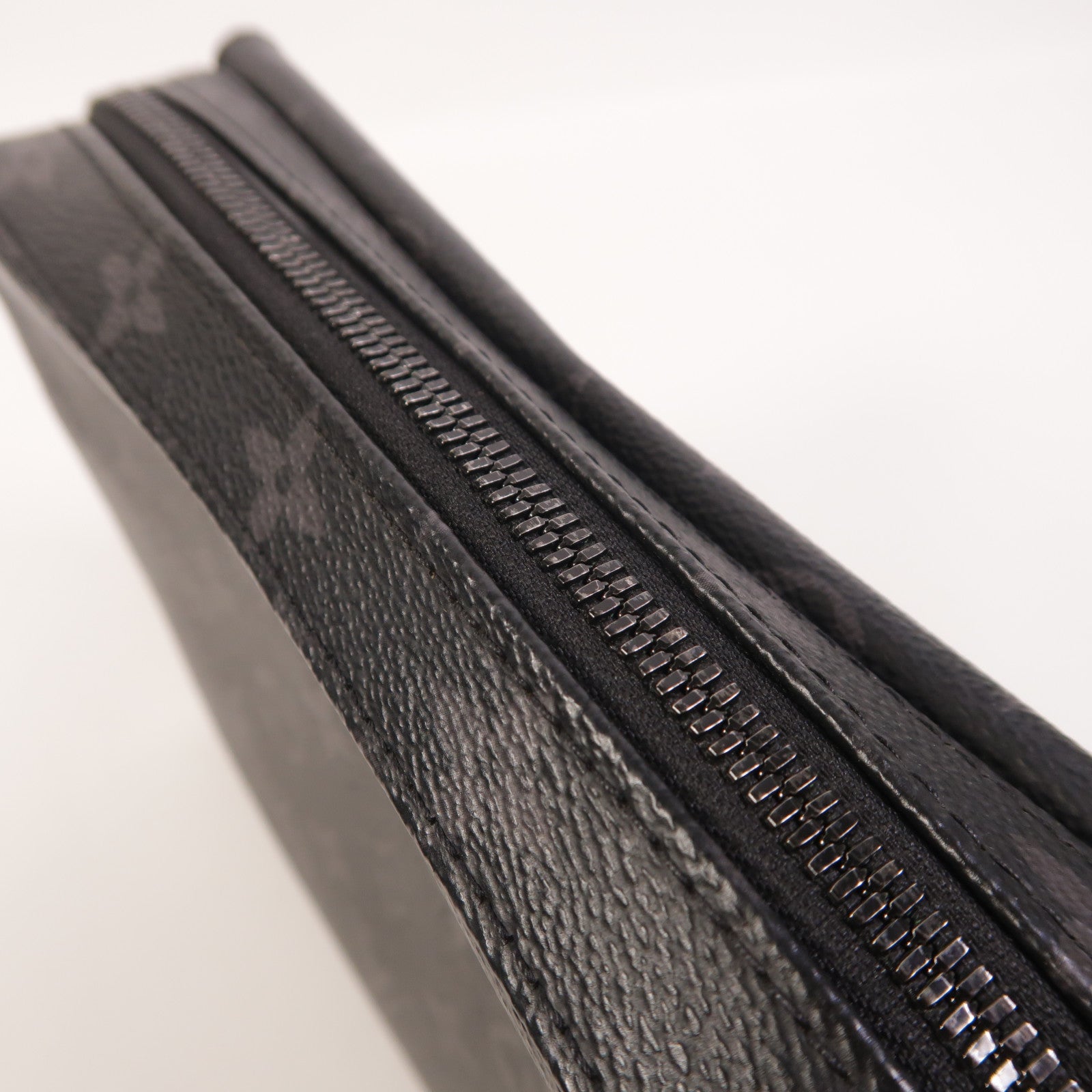 LOUIS VUITTON Monogram Eclipse Steamer肩背袋