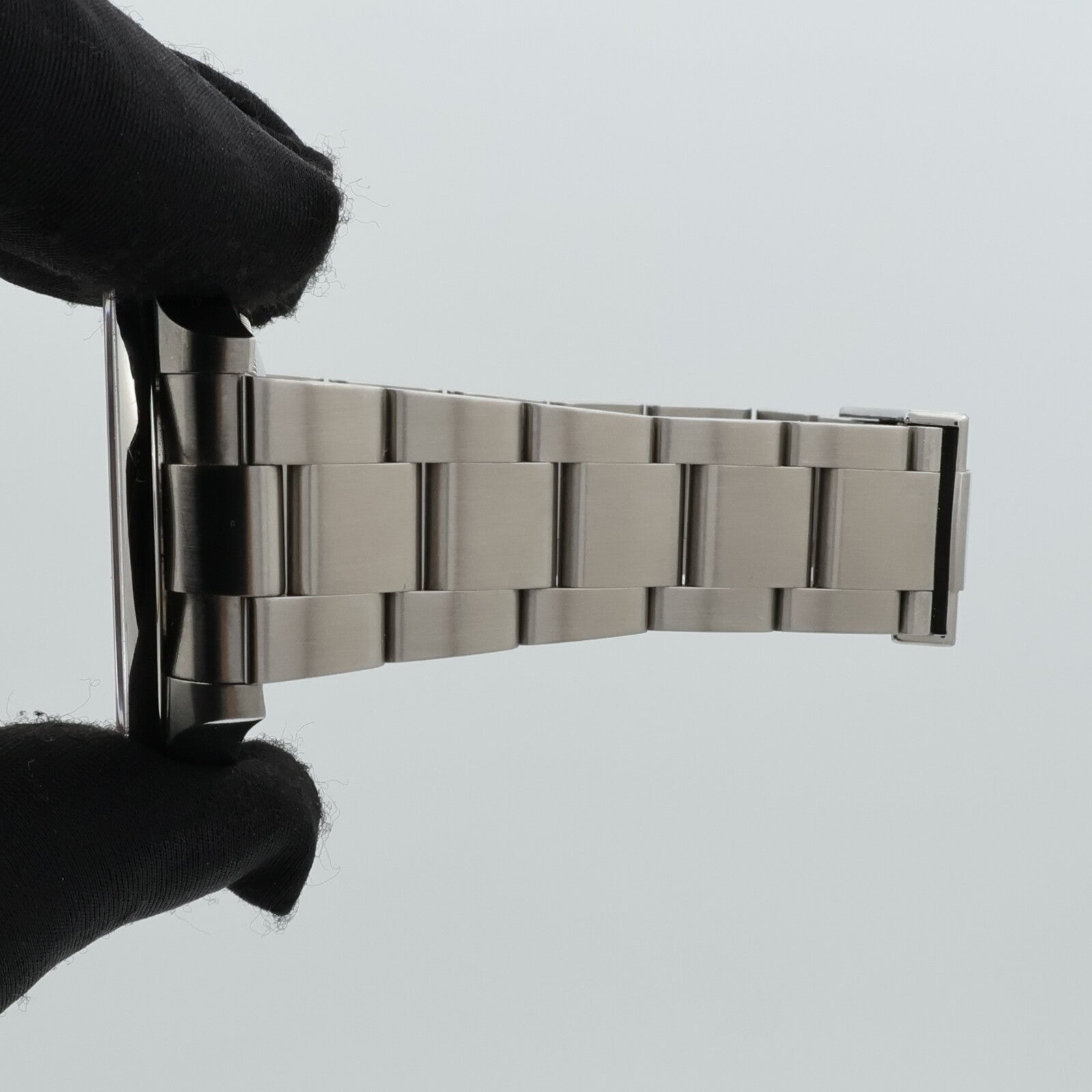ROLEX Oyster Perpetual 124300