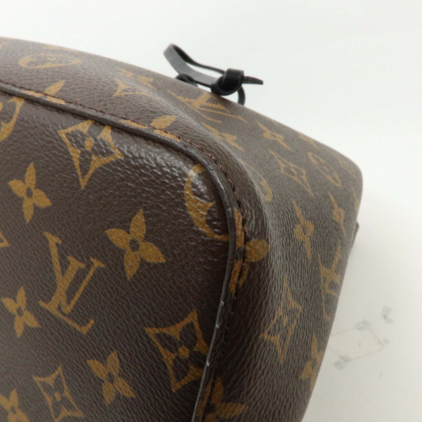 LOUIS VUITTON Monogram Neo Noe MM肩背袋