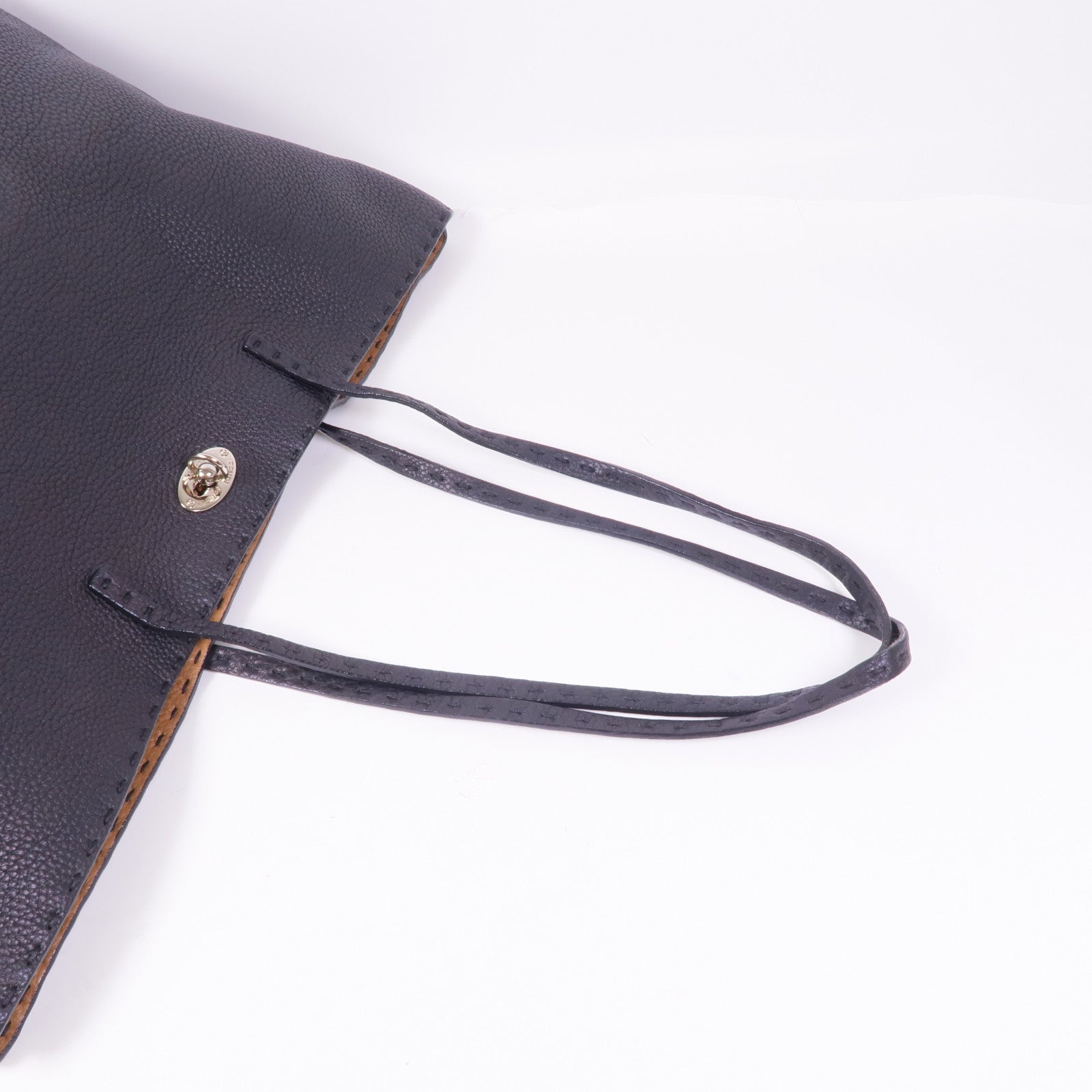 FENDI 牛皮皮革Shoulder Tote銀扣肩背袋/手挽袋