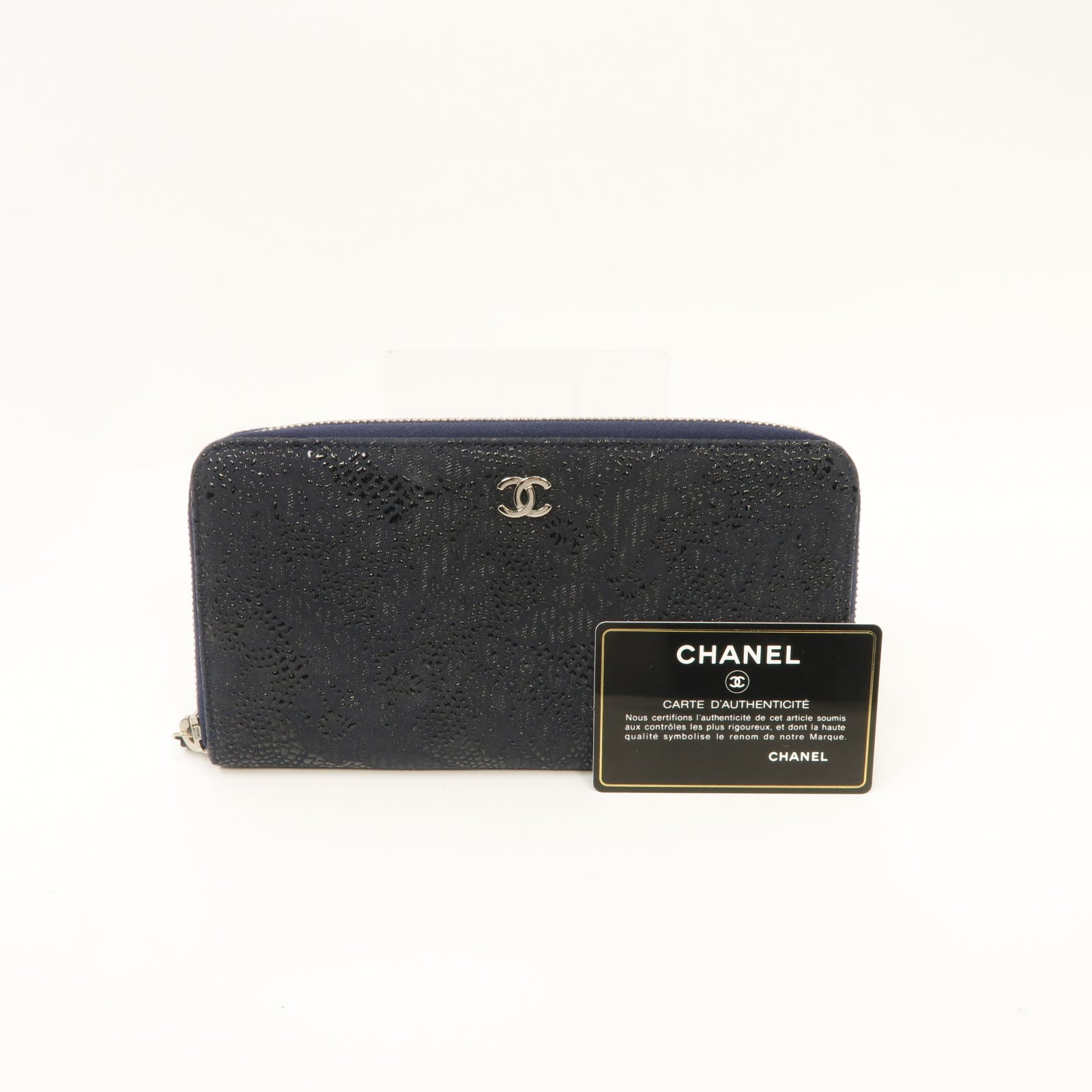CHANEL 【激減優惠】塗層帆布Zip Wallet銀扣長錢包深藍色