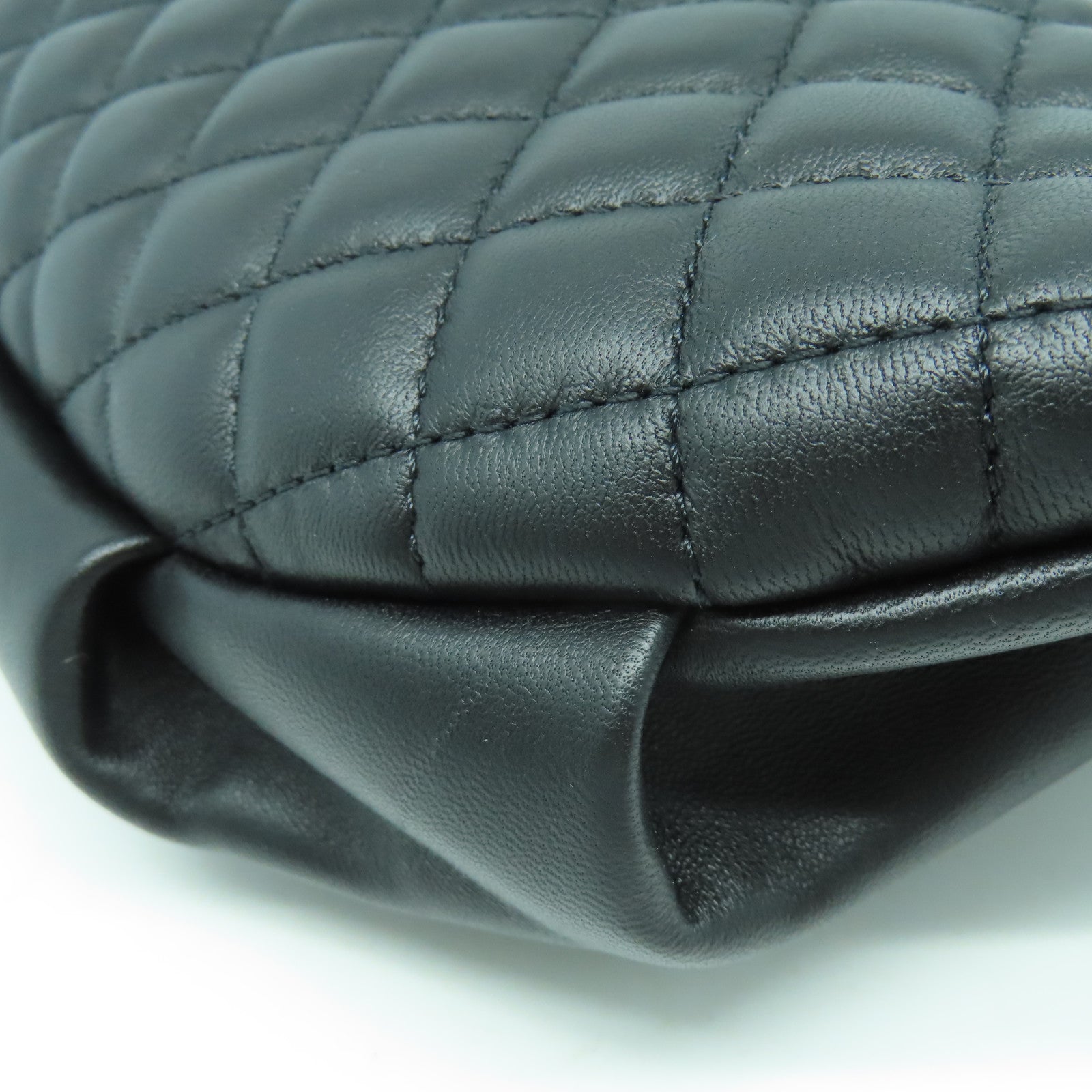 CHANEL 菱格羊皮皮革Waist Bag金扣腰包黑色