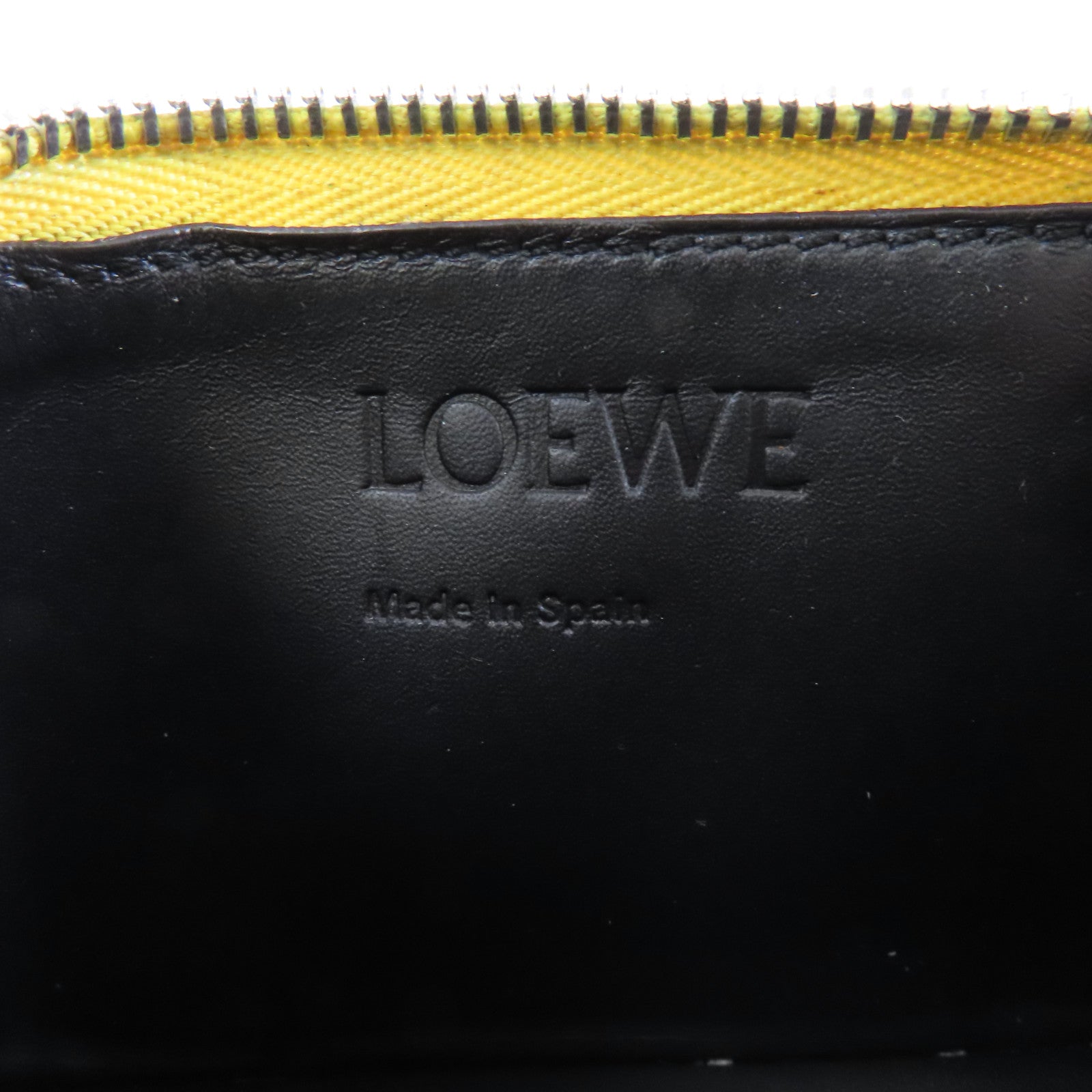 LOEWE 牛皮皮革Coin Case銀扣零錢包黑色/彩色