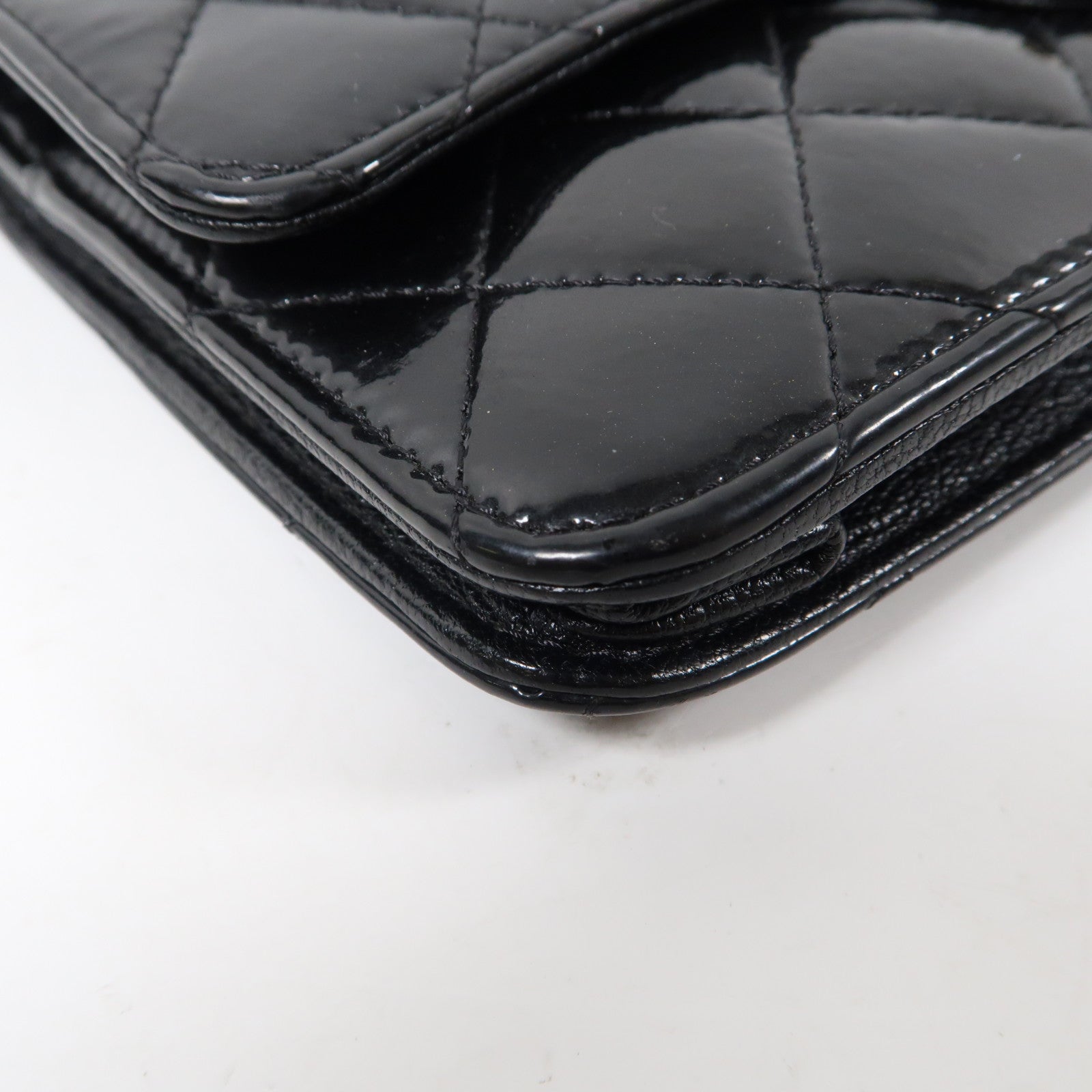 CHANEL 【激減優惠】菱格漆皮皮革Wallet On Chain金扣鏈帶肩背袋黑色