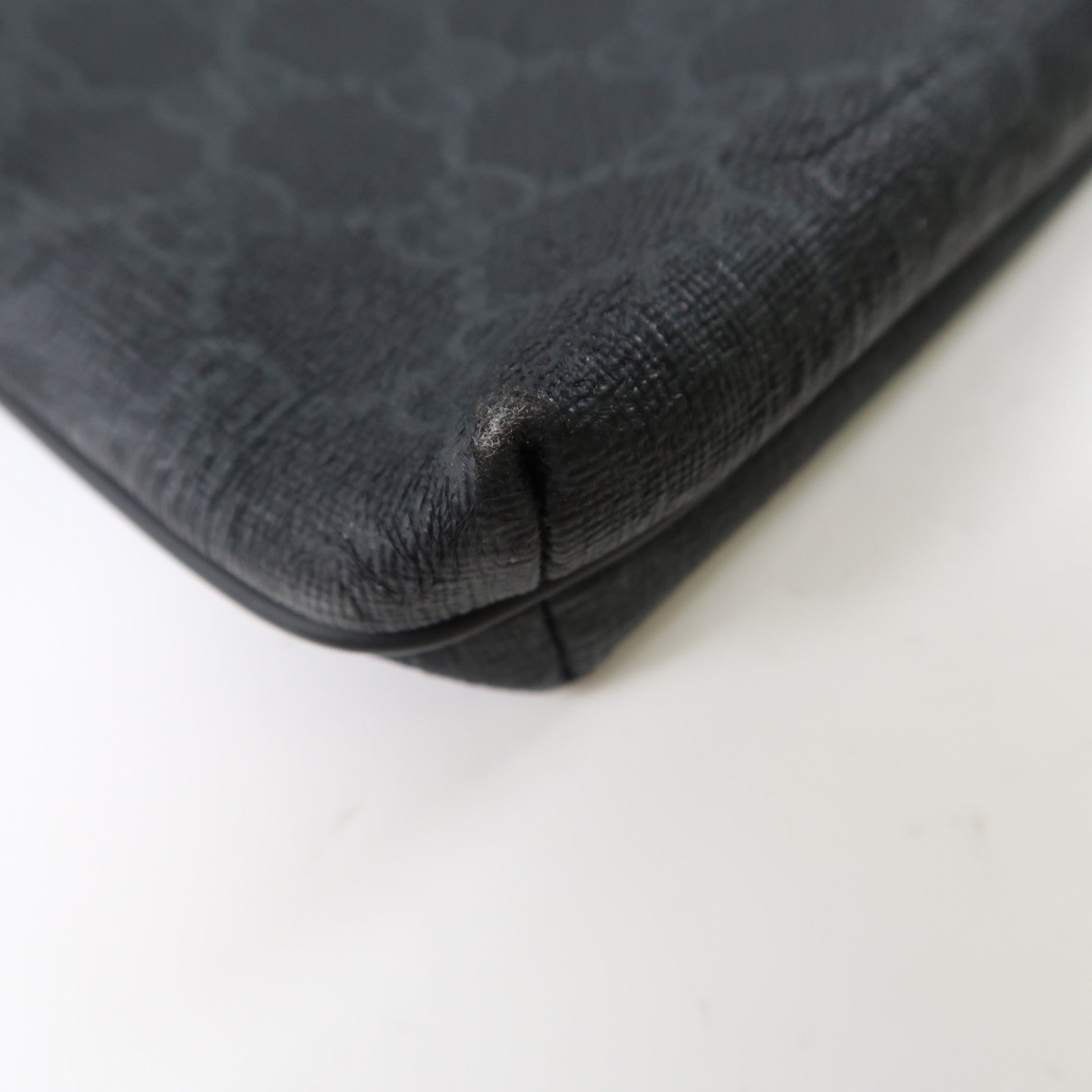 GUCCI 塗層帆布Shoulder Bag銀扣肩背袋黑色