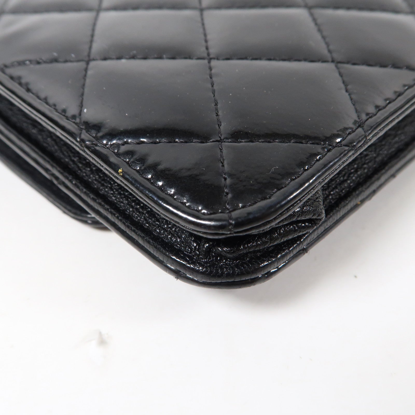 CHANEL 【激減優惠】菱格漆皮皮革Wallet On Chain金扣鏈帶肩背袋黑色