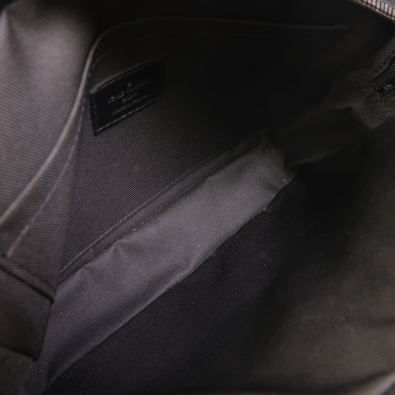 LOUIS VUITTON Monogram Eclipse Steamer肩背袋