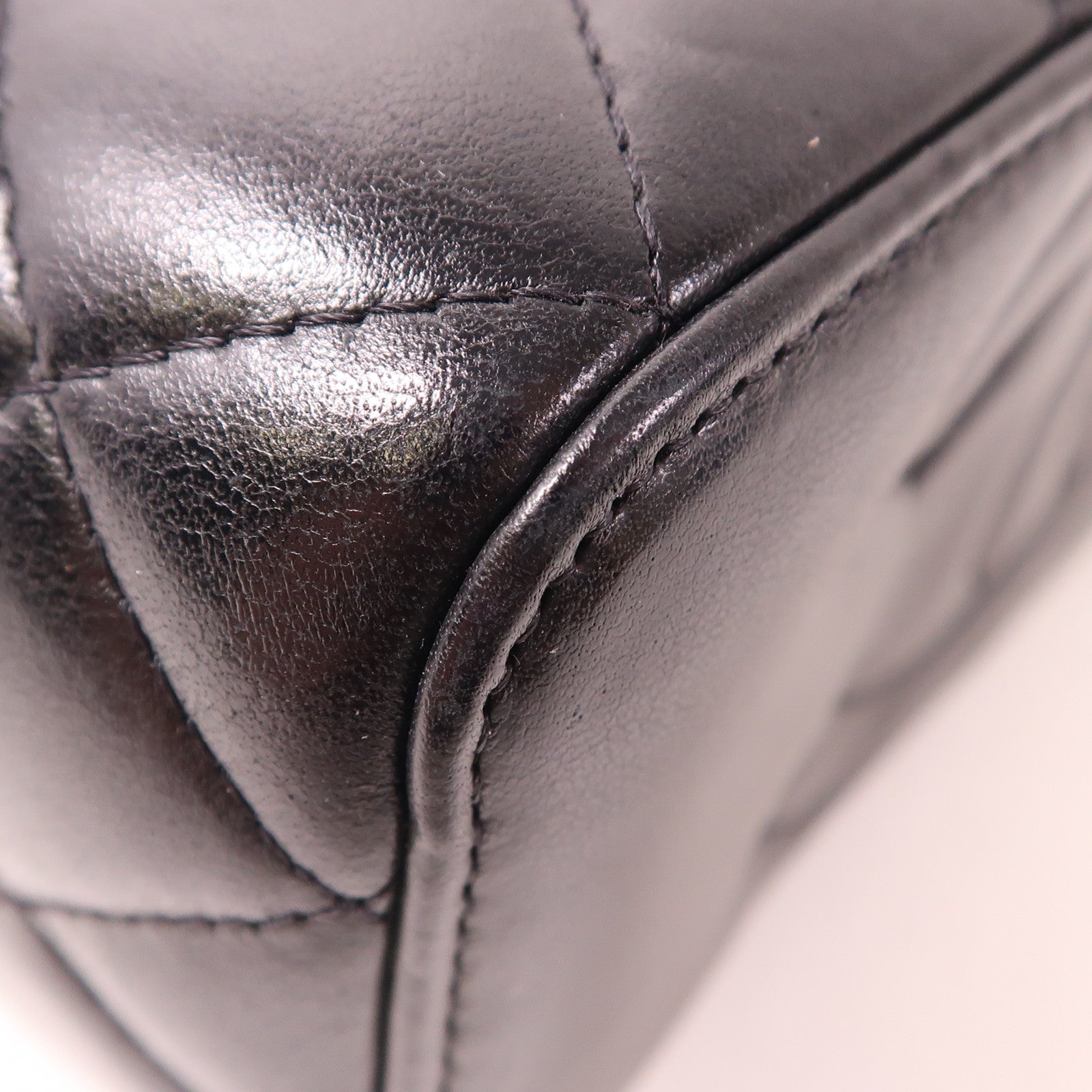 CHANEL 羊皮皮革Vanity Case金扣鏈帶肩背袋