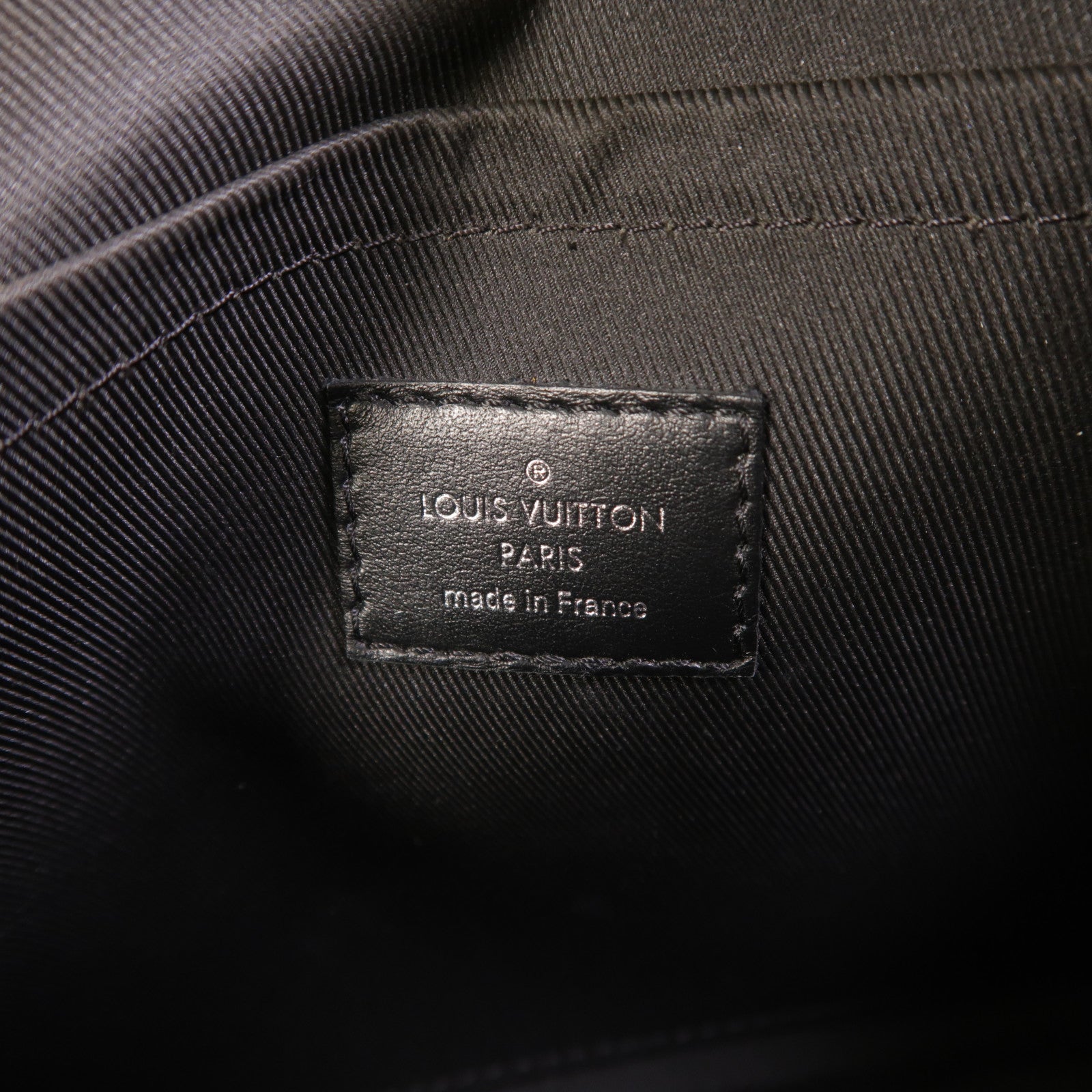 LOUIS VUITTON Monogram Eclipse Steamer肩背袋