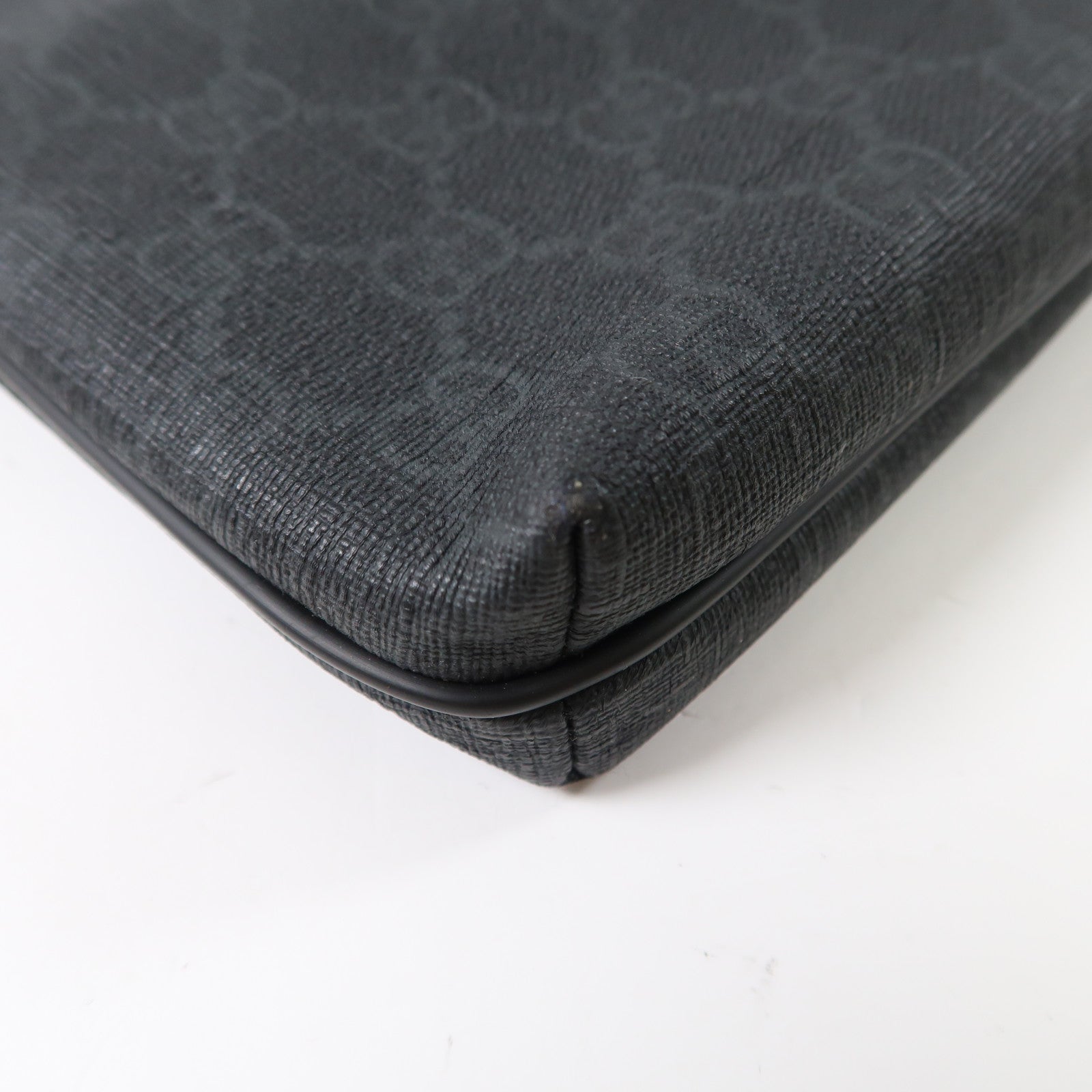 GUCCI 塗層帆布Shoulder Bag銀扣肩背袋黑色