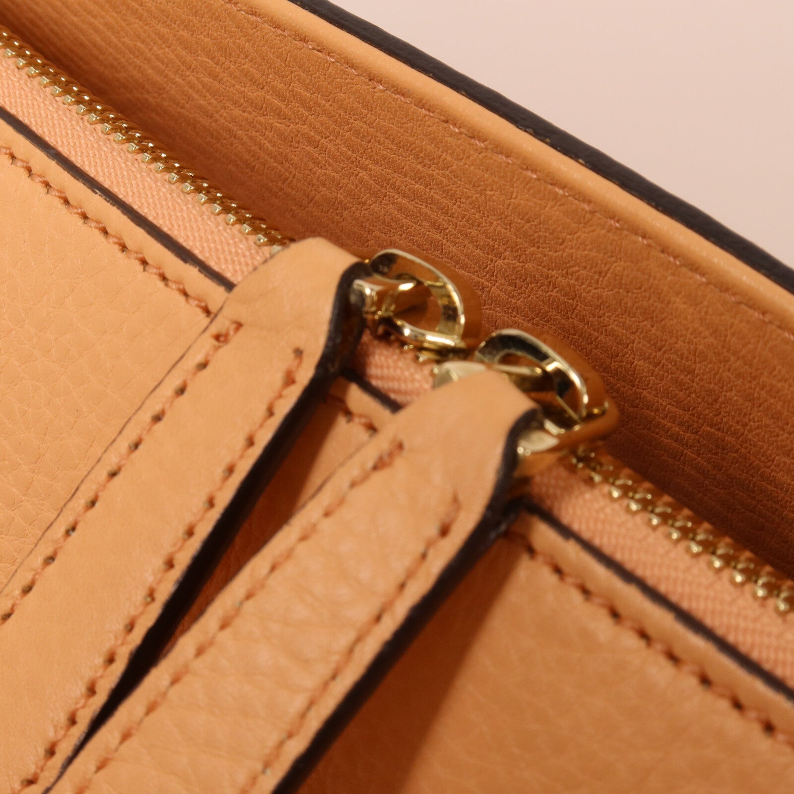 GUCCI 牛皮皮革Shoulder Bag肩背袋
