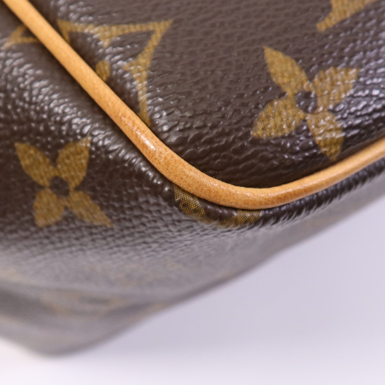LOUIS VUITTON Monogram Batignolles金扣手挽袋