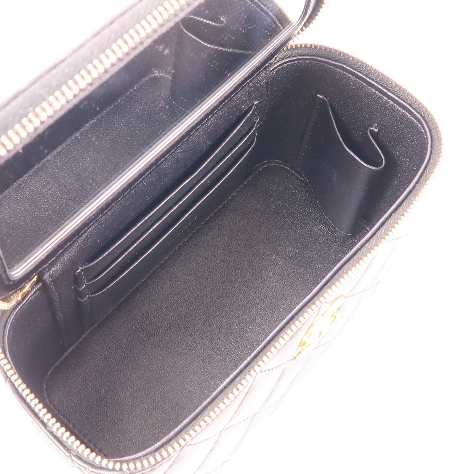 CHANEL 羊皮皮革Vanity Case金扣鏈帶肩背袋