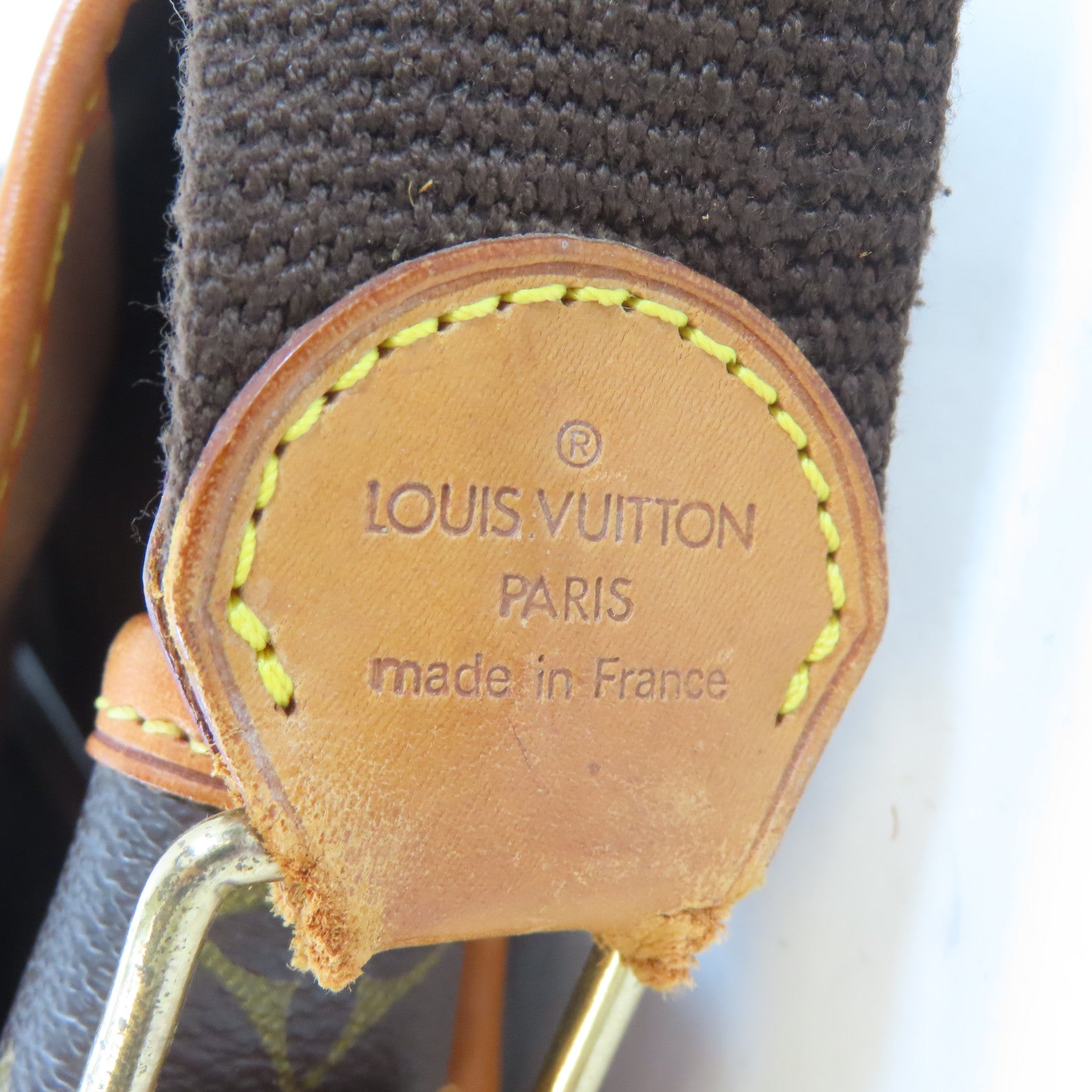 LOUIS VUITTON Monogram Shoulder Bag金扣肩背袋啡色