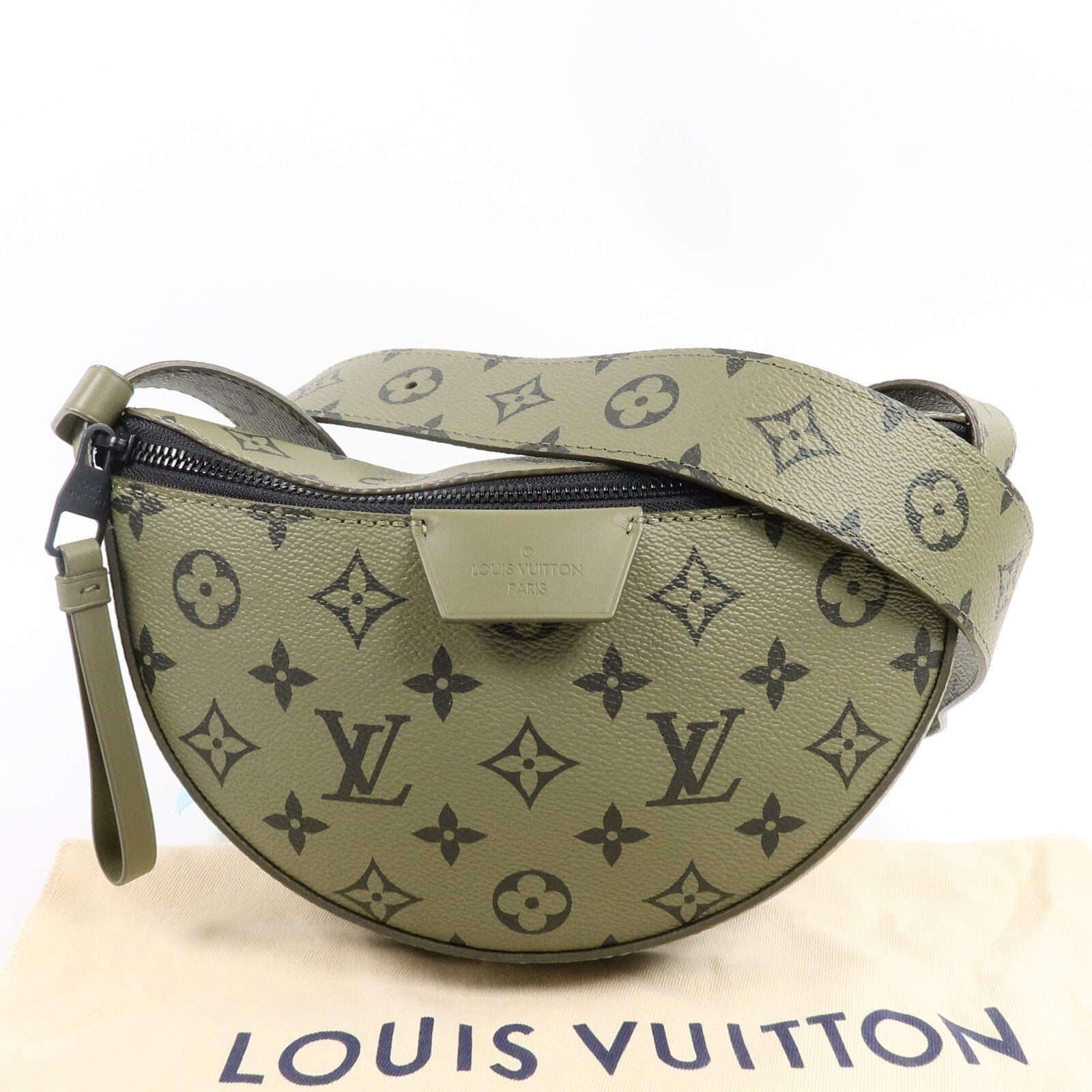LOUIS VUITTON Monogram Canvas Moon Crossbody肩背袋