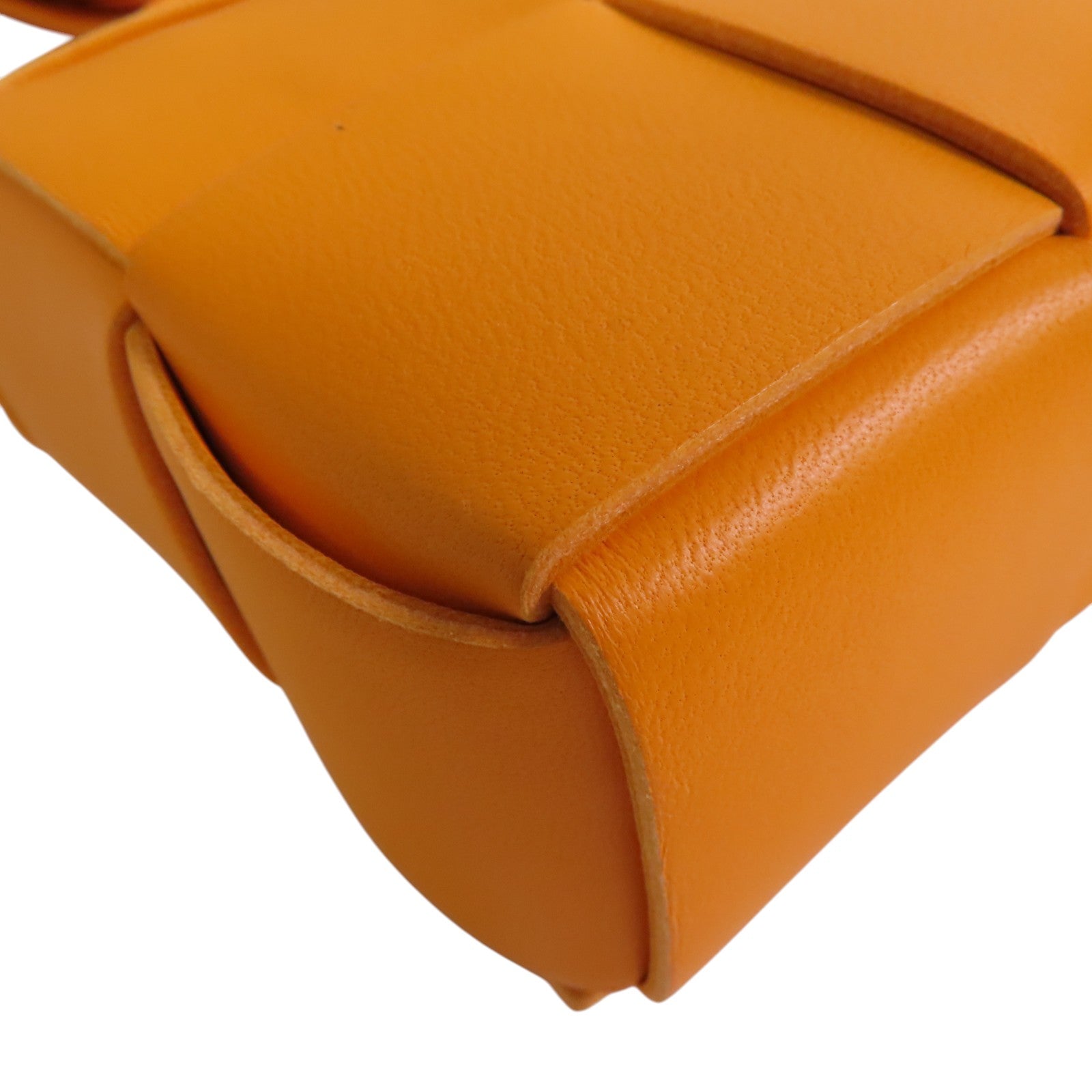 BOTTEGA VENETA 織紋皮革Cassette Mini肩背袋