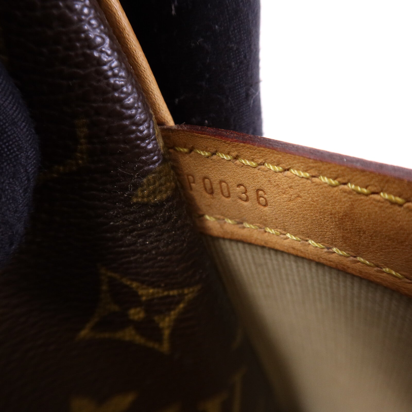 LOUIS VUITTON Monogram Reporter GM金扣肩背袋