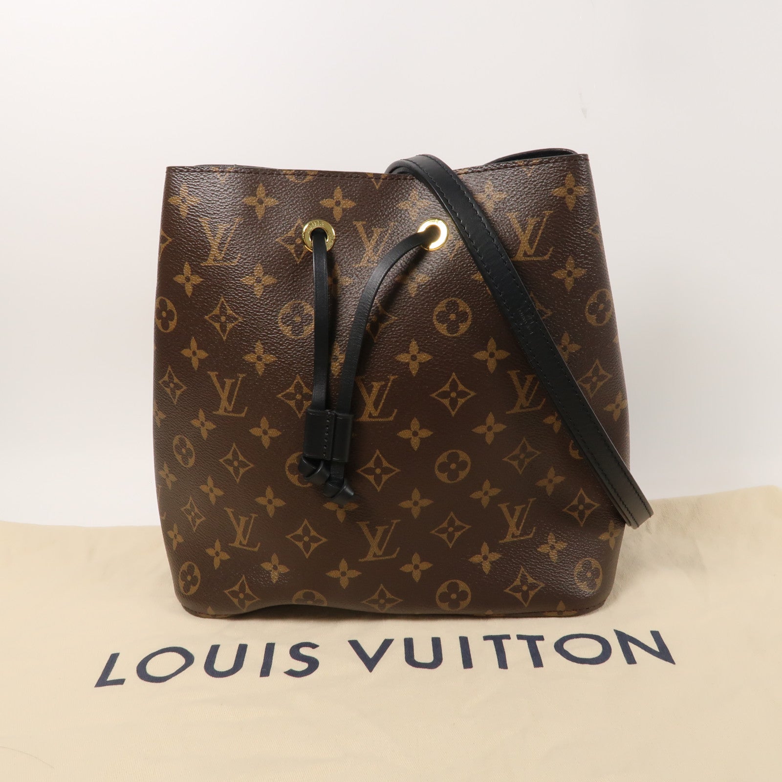 LOUIS VUITTON Monogram Neo Noe金扣肩背袋啡色