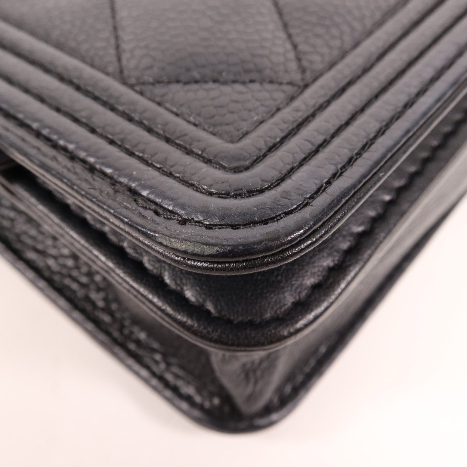 CHANEL 牛皮皮革Boy WOC Wallet On Chain金扣鏈帶肩背袋