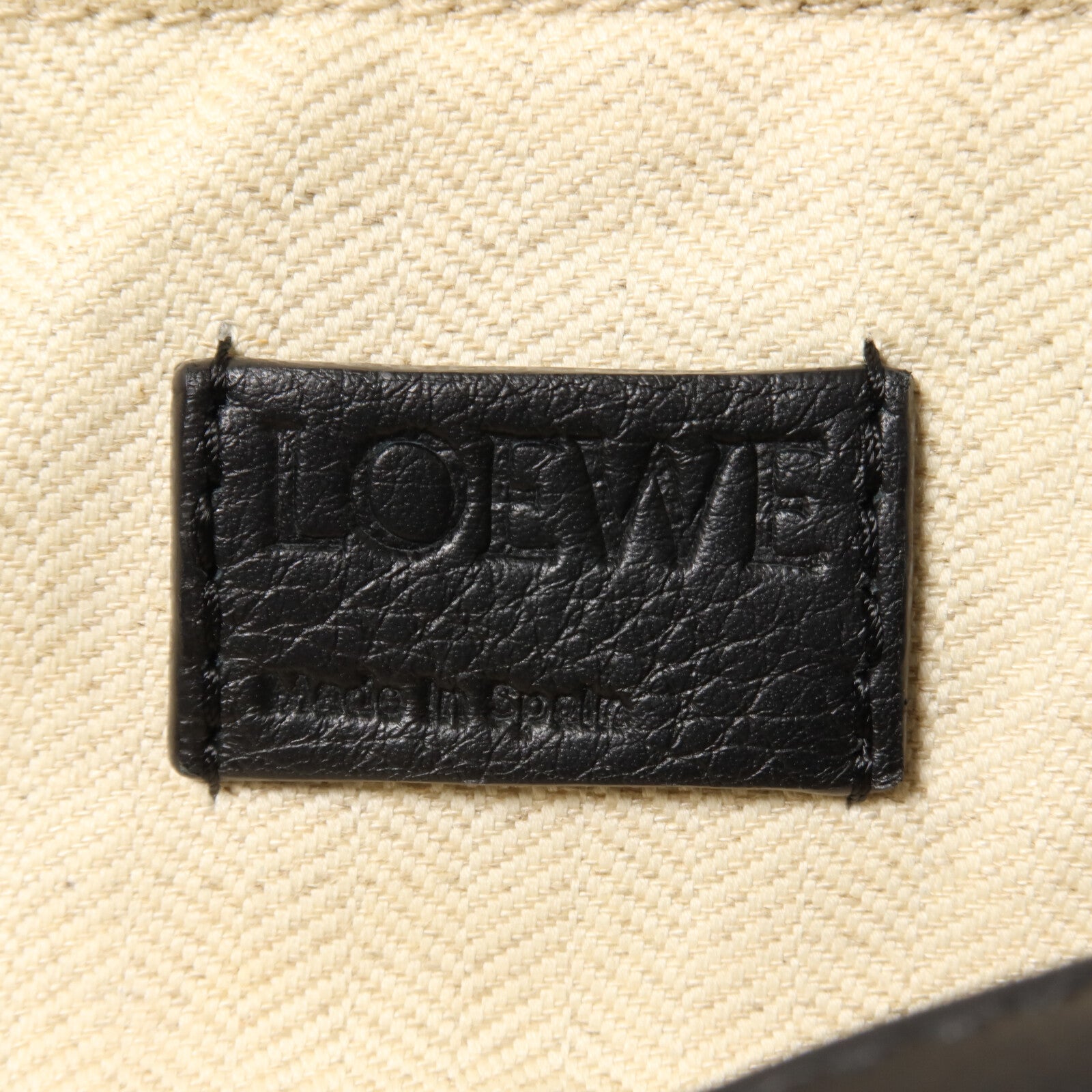 LOEWE 牛皮皮革Puzzle Medium手挽肩背兩用袋