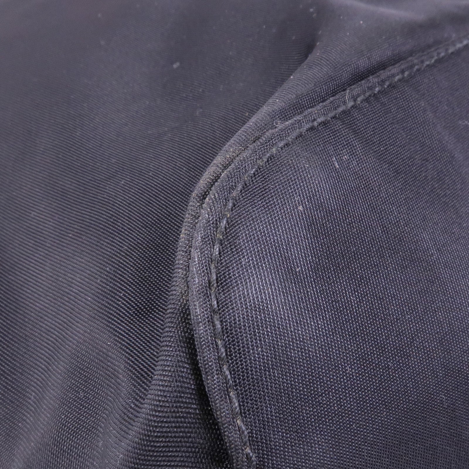 PRADA 尼龍Backpack銀扣背包