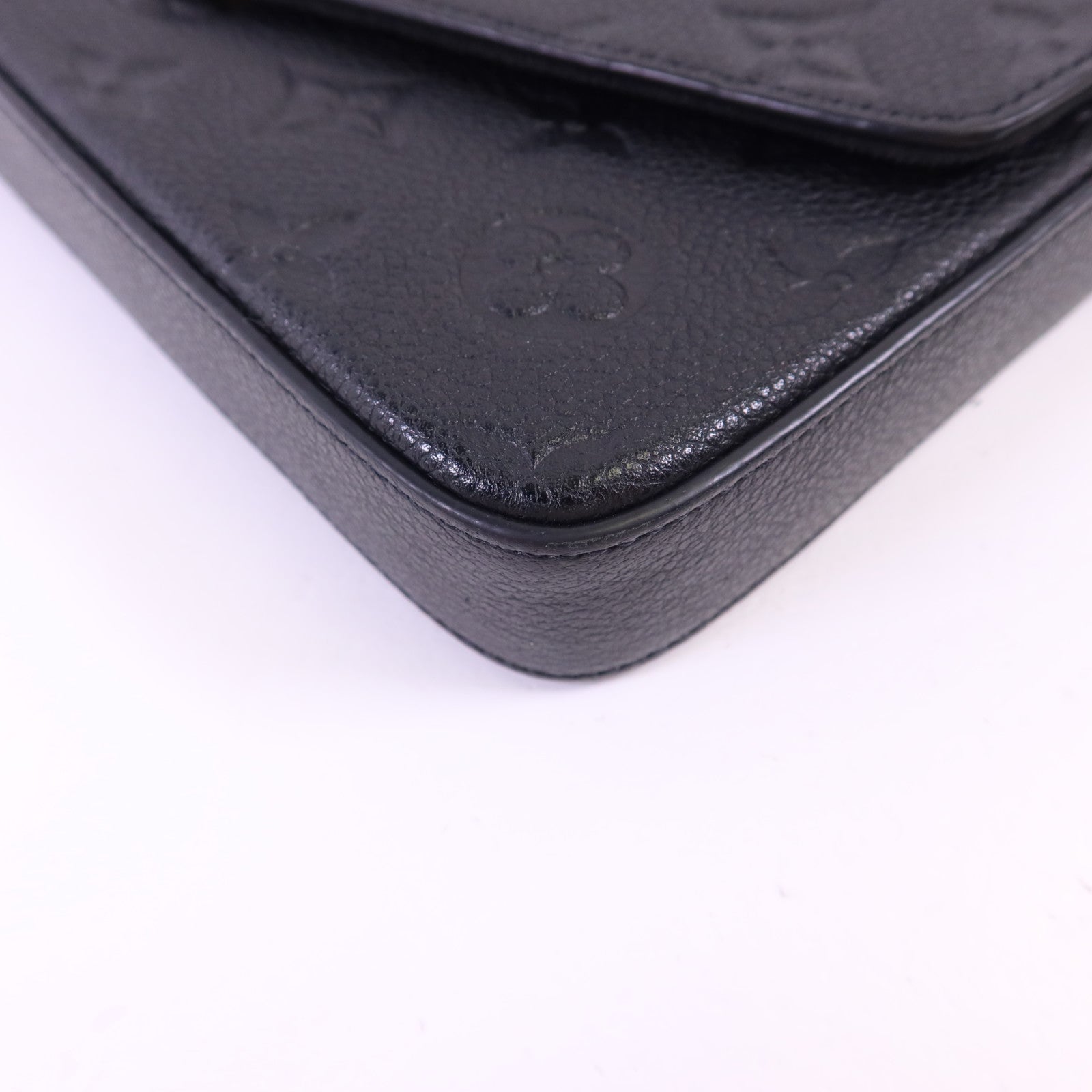 LOUIS VUITTON Monogram Empreinte Felicie Pochette金扣鏈帶肩背袋