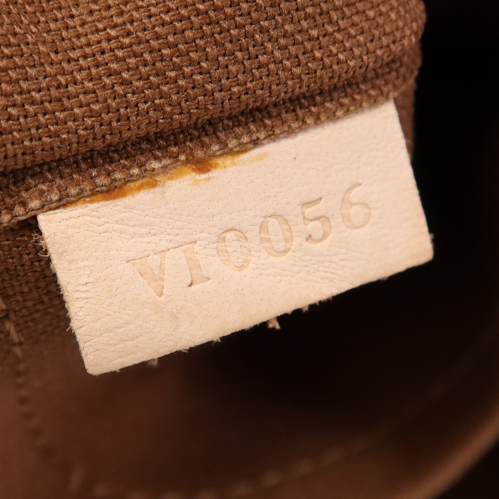 LOUIS VUITTON Monogram Batignolles金扣手挽袋
