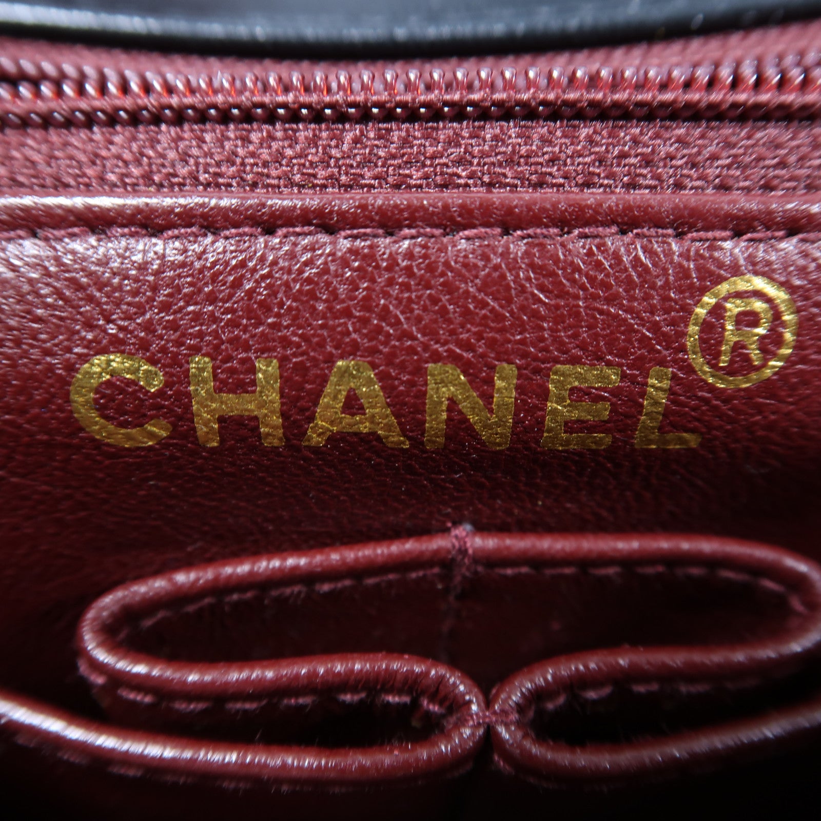 CHANEL 菱格牛皮皮革Mini Square金扣鏈帶肩背袋黑色