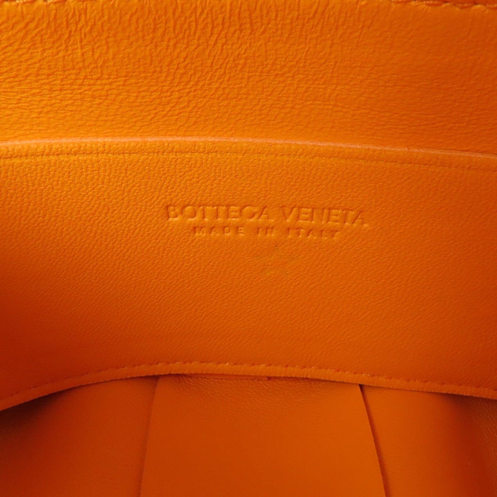 BOTTEGA VENETA 織紋皮革Cassette Mini肩背袋