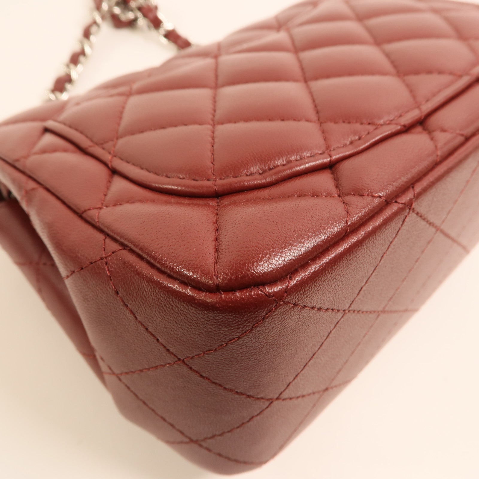 CHANEL 羊皮皮革Mini Classic 17銀扣鏈帶肩背袋