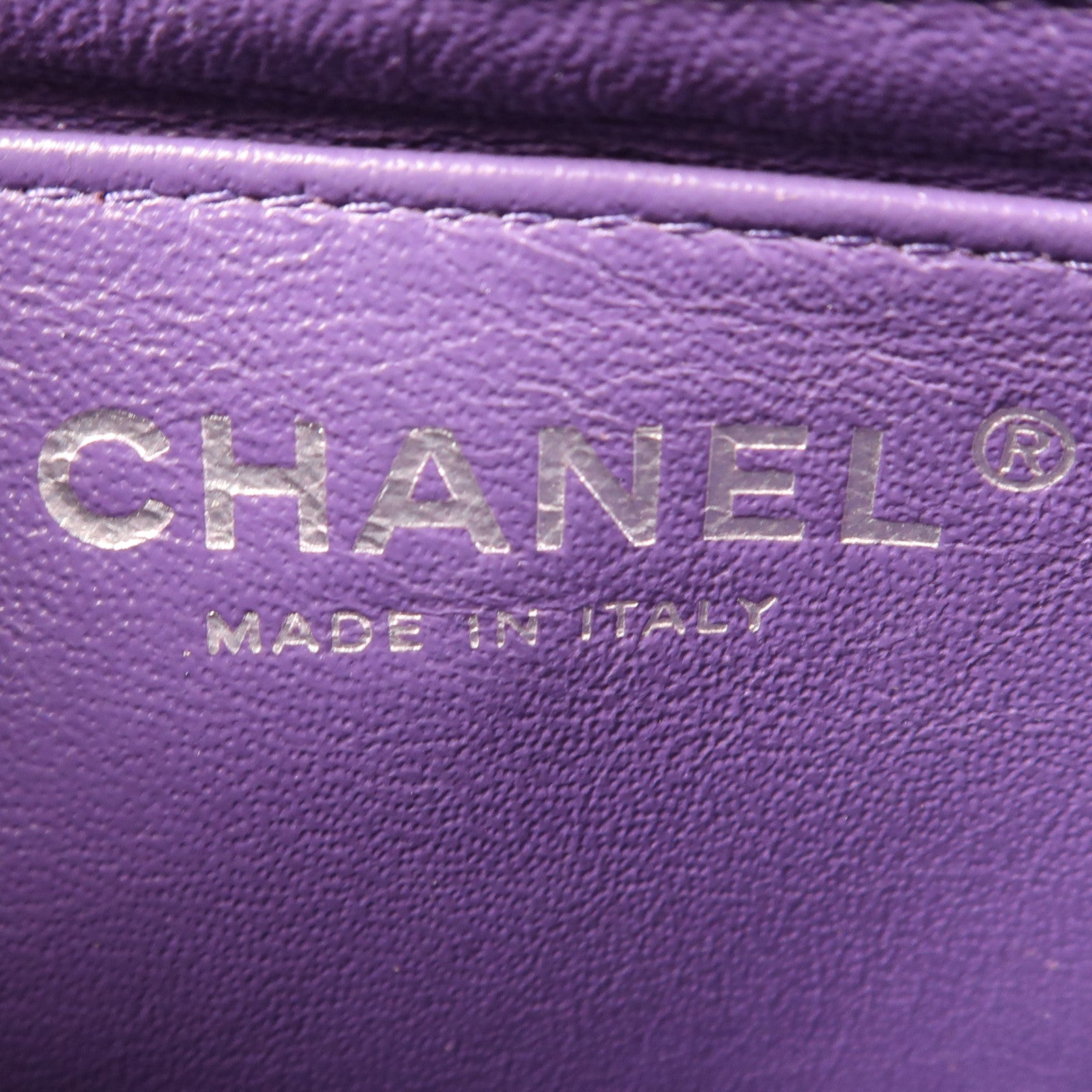 CHANEL 漆皮皮革Mini Classic 20銀扣鏈帶肩背袋