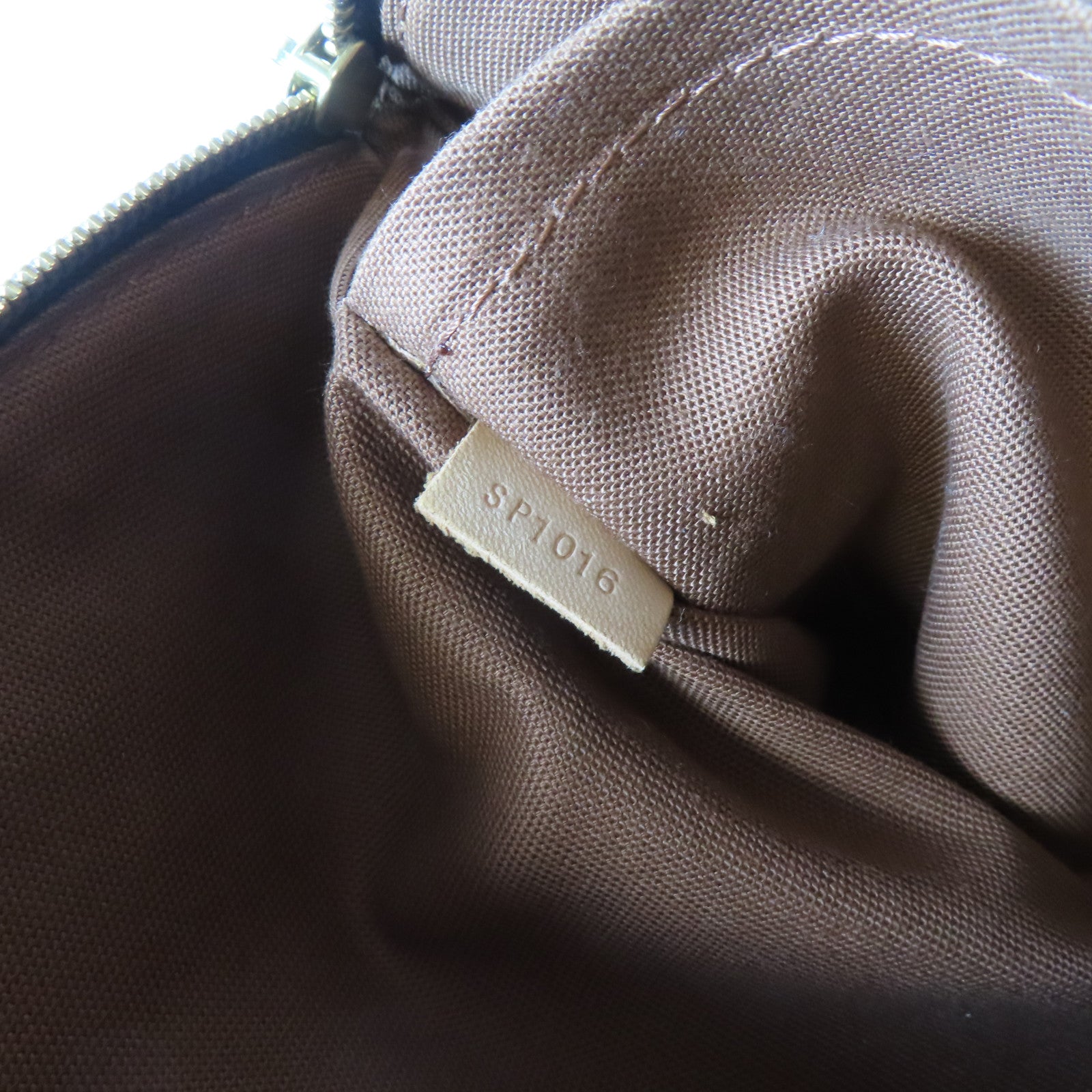LOUIS VUITTON Monogram Lockit金扣手挽袋啡色