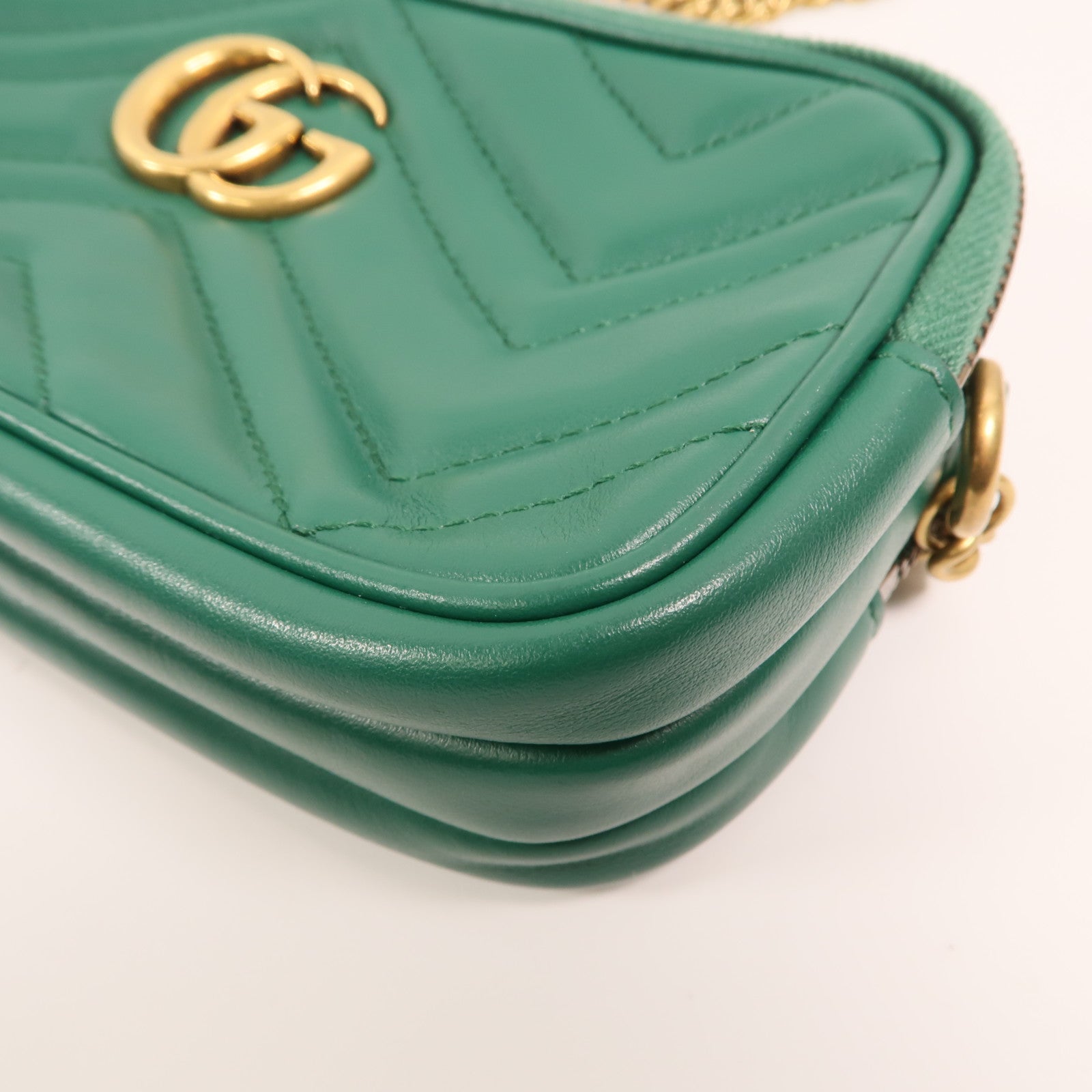 GUCCI 牛皮皮革GG Marmont Mini Chain Bag金扣鏈帶肩背袋