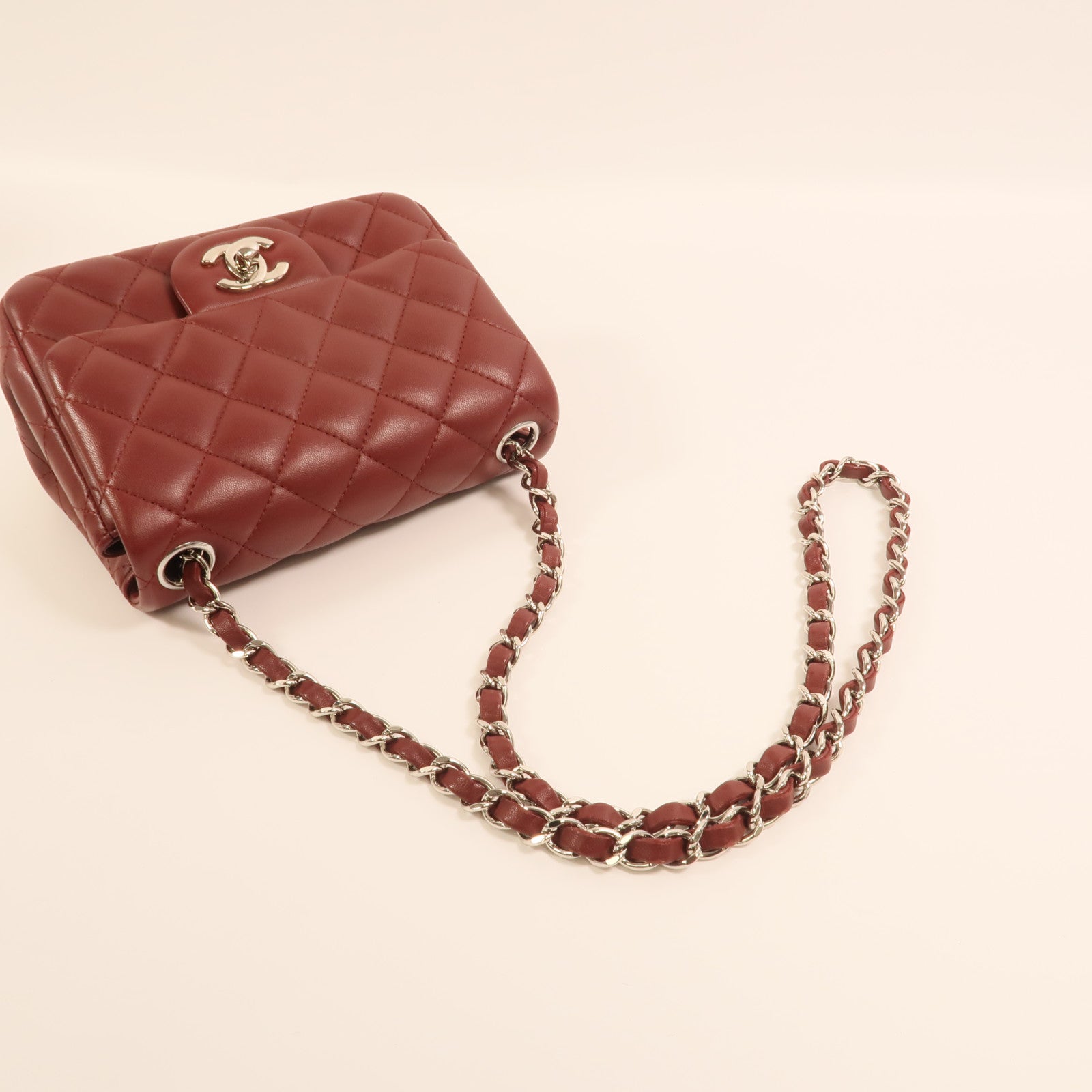 CHANEL 羊皮皮革Mini Classic 17銀扣鏈帶肩背袋