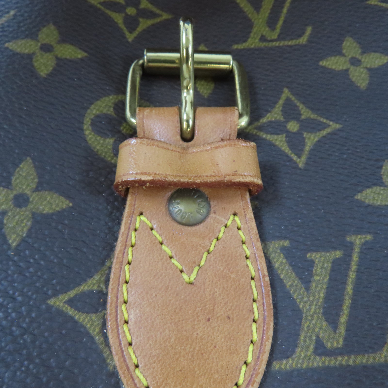LOUIS VUITTON Monogram Shoulder Bag金扣肩背袋啡色