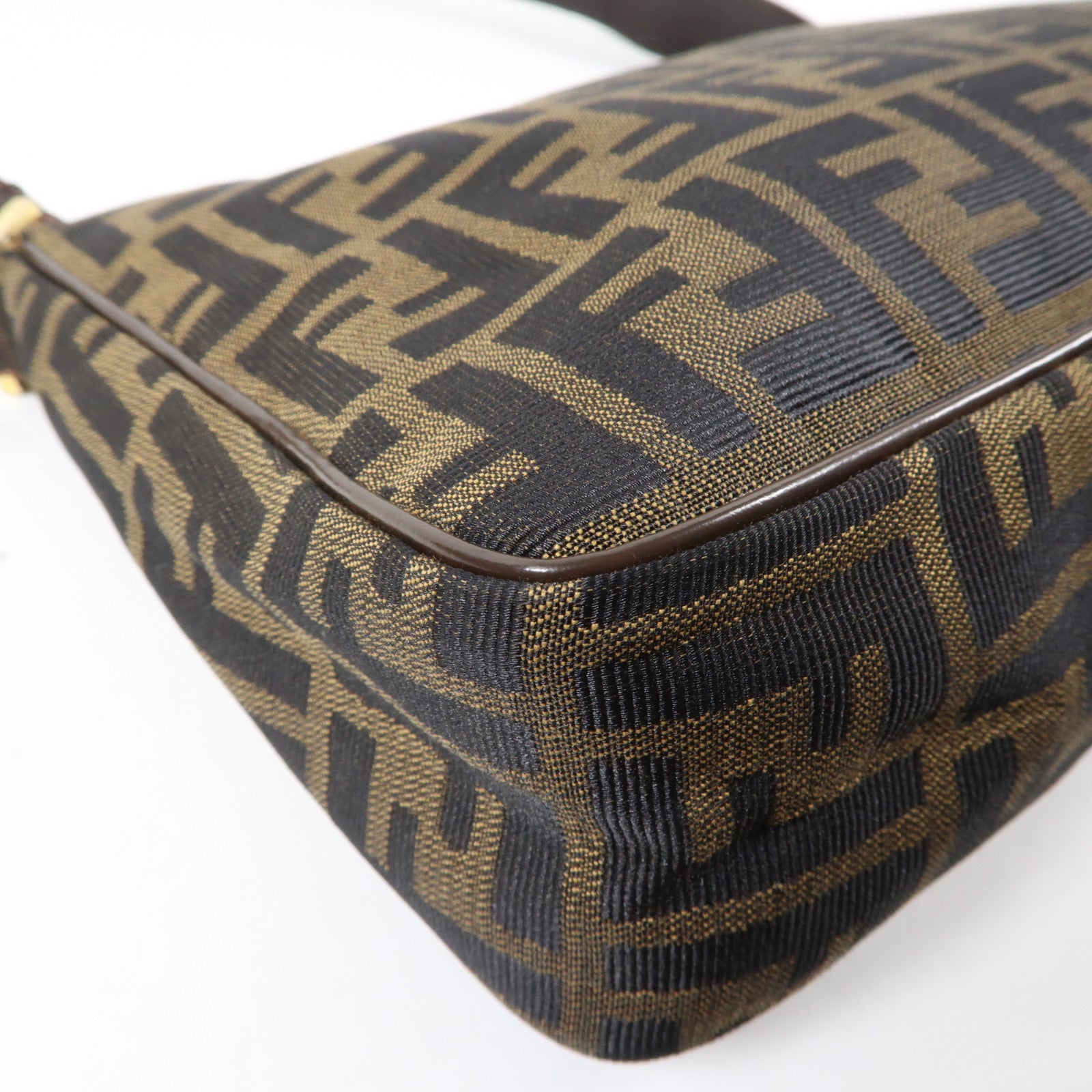 FENDI 帆布Shoulder Bag金扣肩背袋黑色/啡色