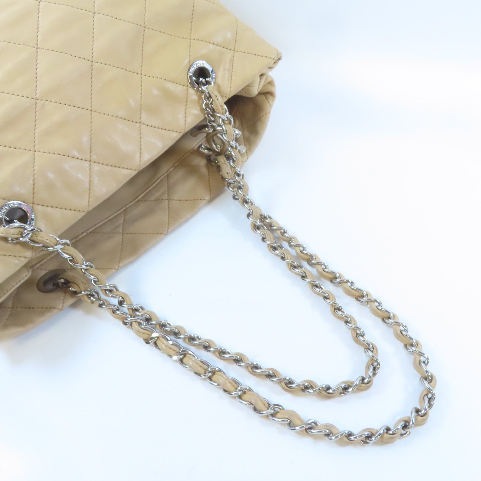 CHANEL 【激減優惠】菱格羊皮皮革Chain Shoulder Bag銀扣鏈帶肩背袋淺褐色/黑色