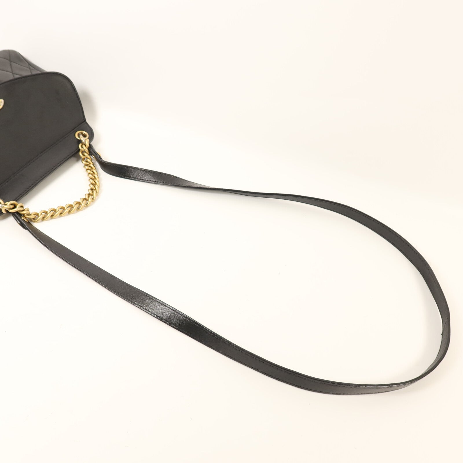 CHANEL 羊皮皮革Shoulder Bag金扣鏈帶肩背袋