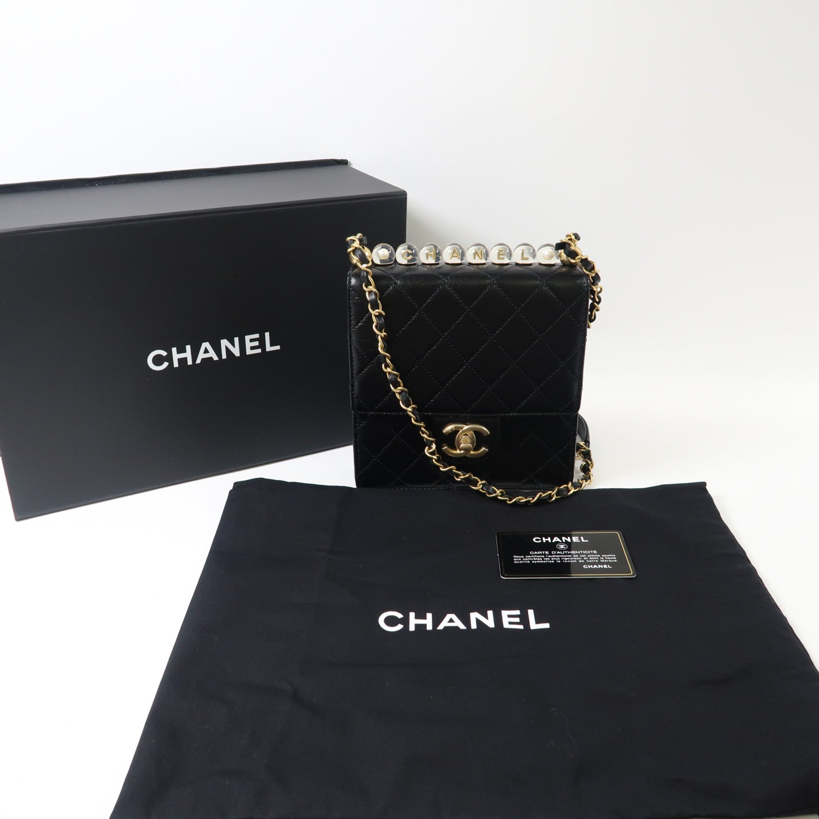 CHANEL【激減優惠】 羊皮皮革Matelasse Pearl Chain Bag金扣鏈帶肩背袋黑色