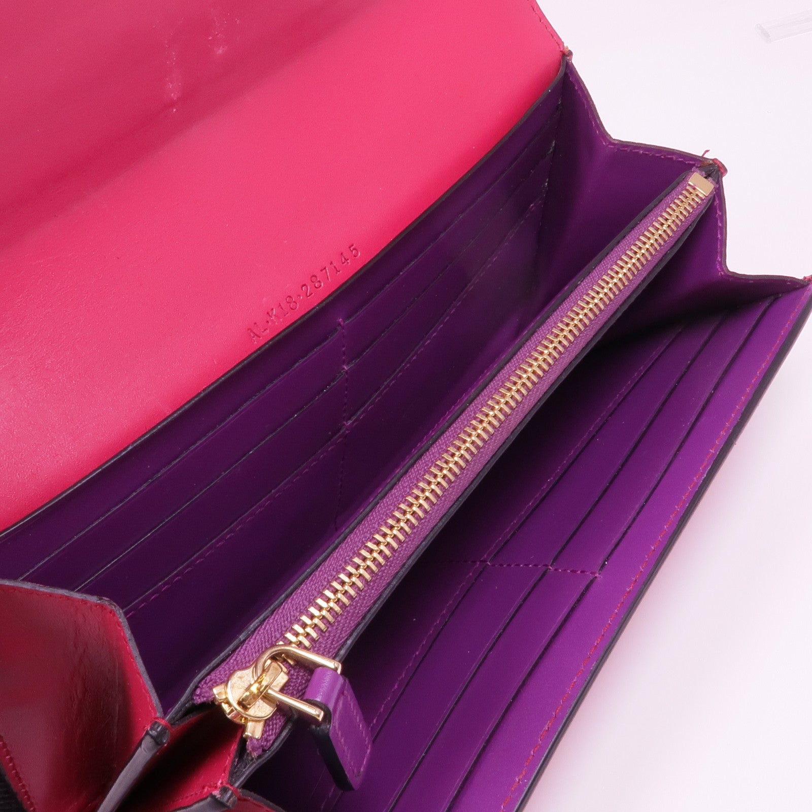 BVLGARI 牛皮皮革Serpenti Forever Wallet金扣長錢包