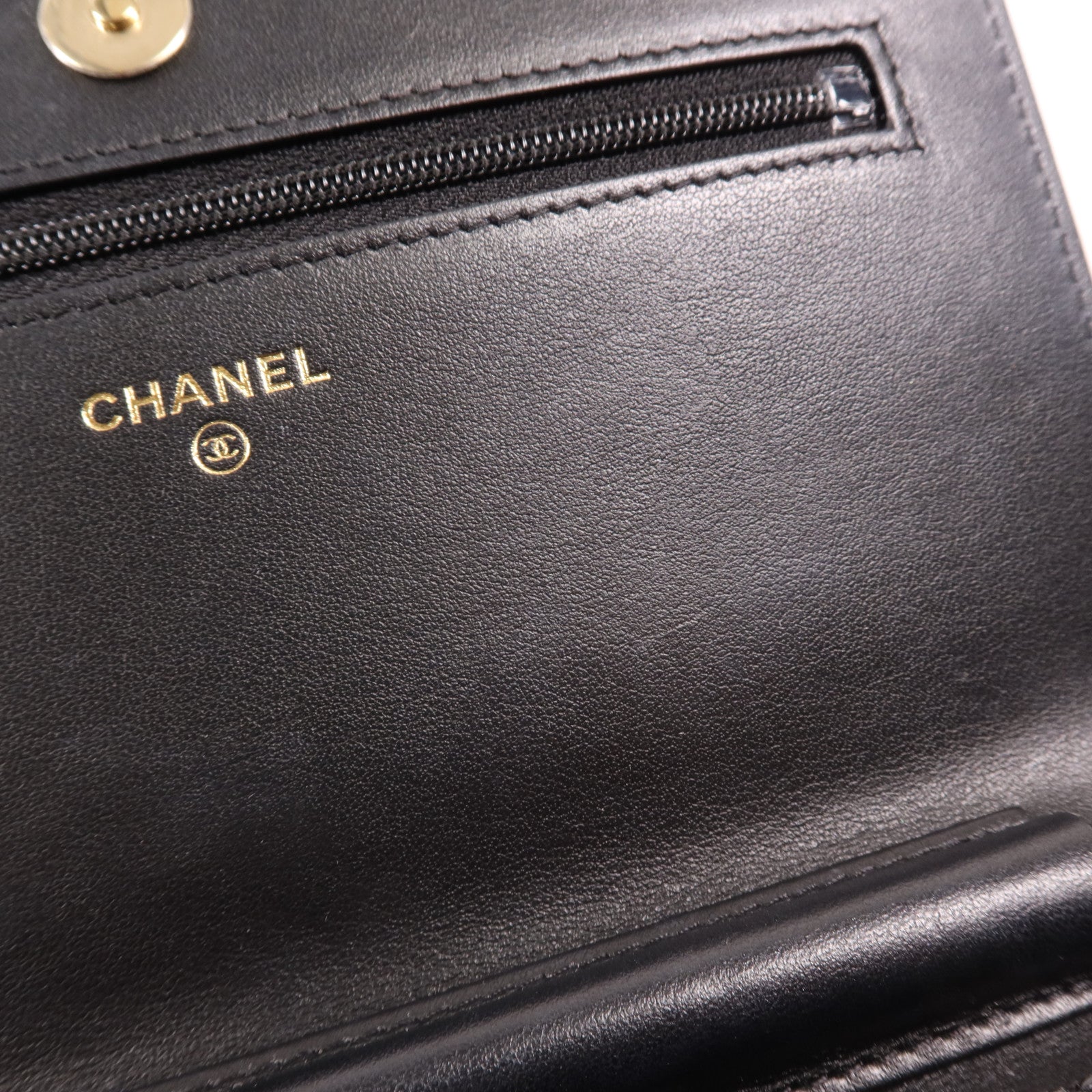 CHANEL 牛皮皮革Boy WOC Wallet On Chain金扣鏈帶肩背袋
