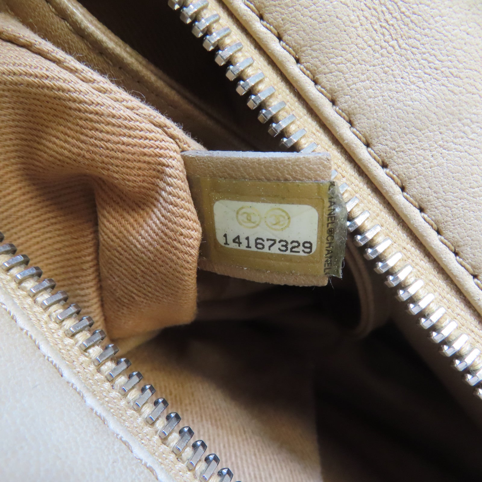 CHANEL 【激減優惠】菱格羊皮皮革Chain Shoulder Bag銀扣鏈帶肩背袋淺褐色/黑色