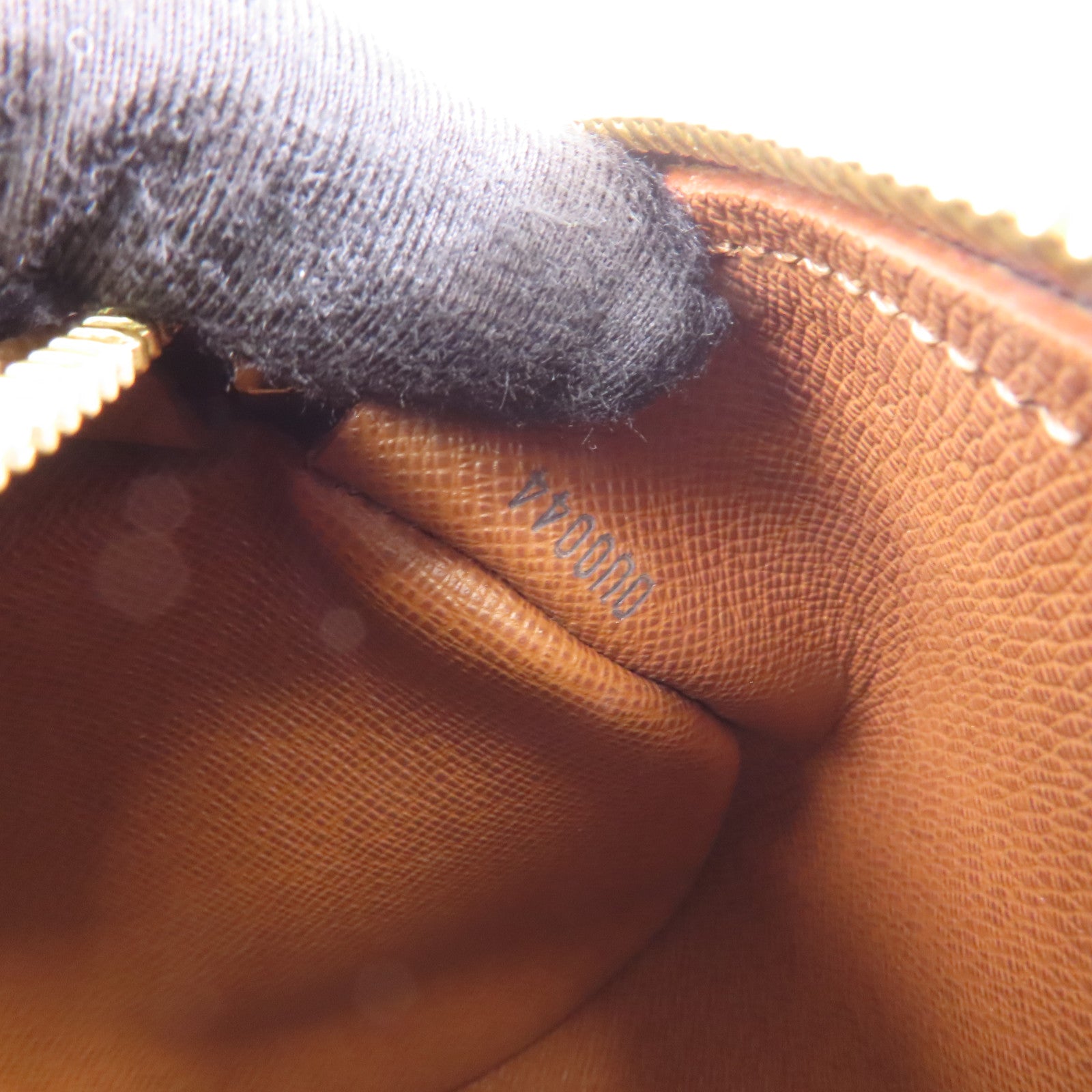 LOUIS VUITTON Monogram Papillon PM金扣手挽袋棕色