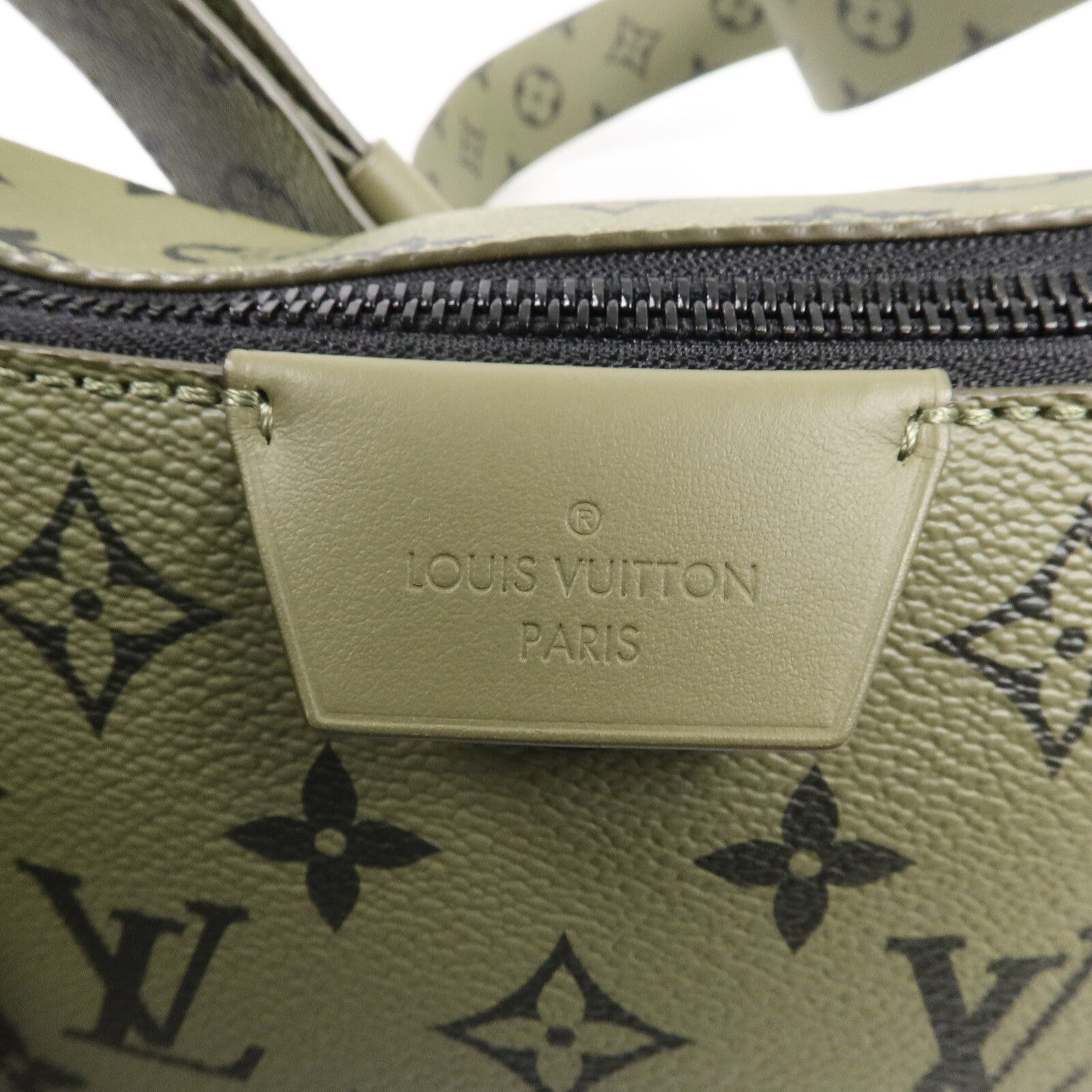 LOUIS VUITTON Monogram Canvas Moon Crossbody肩背袋