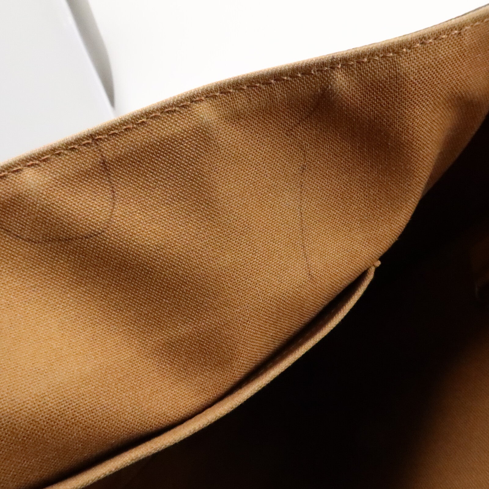 LOUIS VUITTON Monogram Abbesses肩背袋