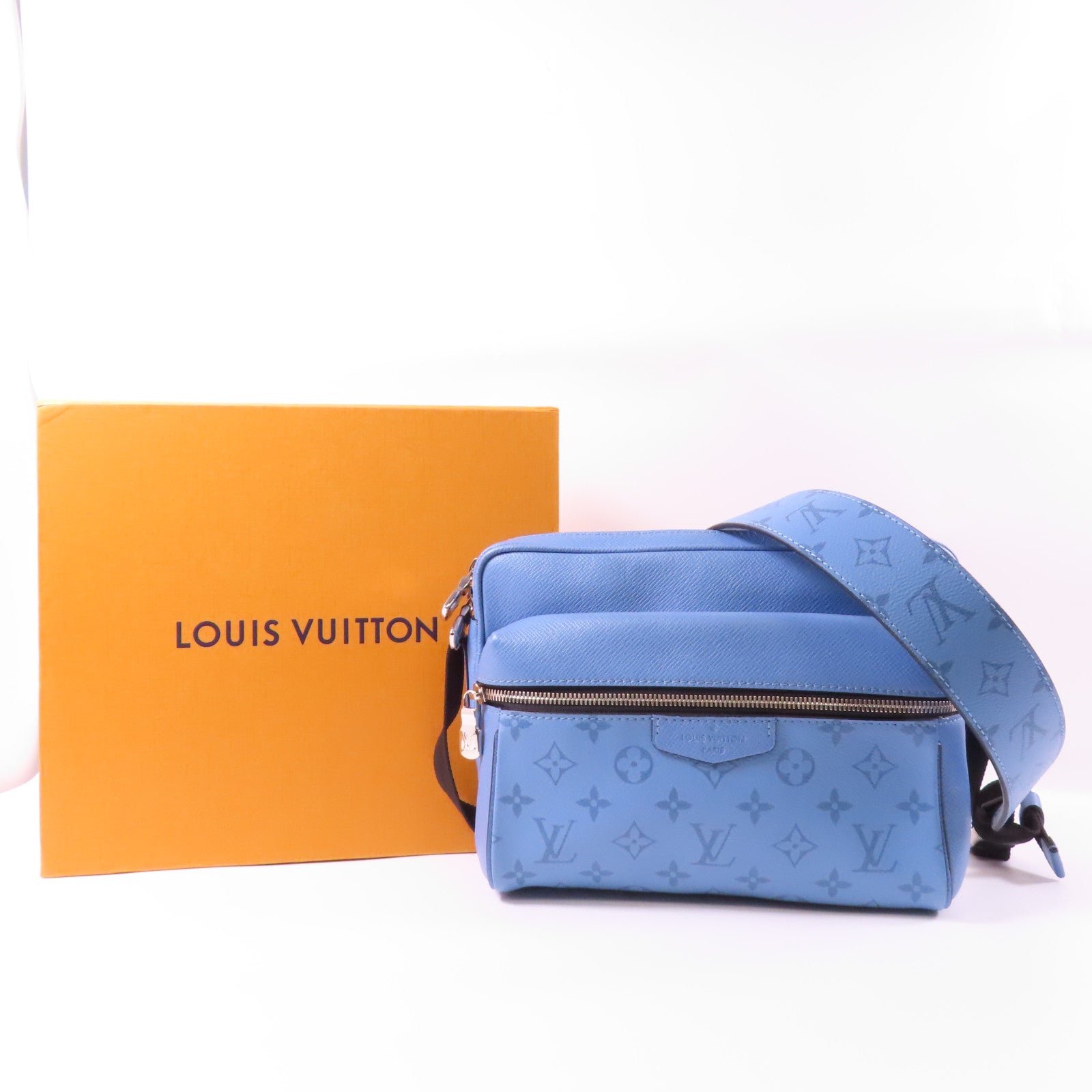 LOUIS VUITTON Monogram Outdoor Messenger銀扣肩背袋藍色