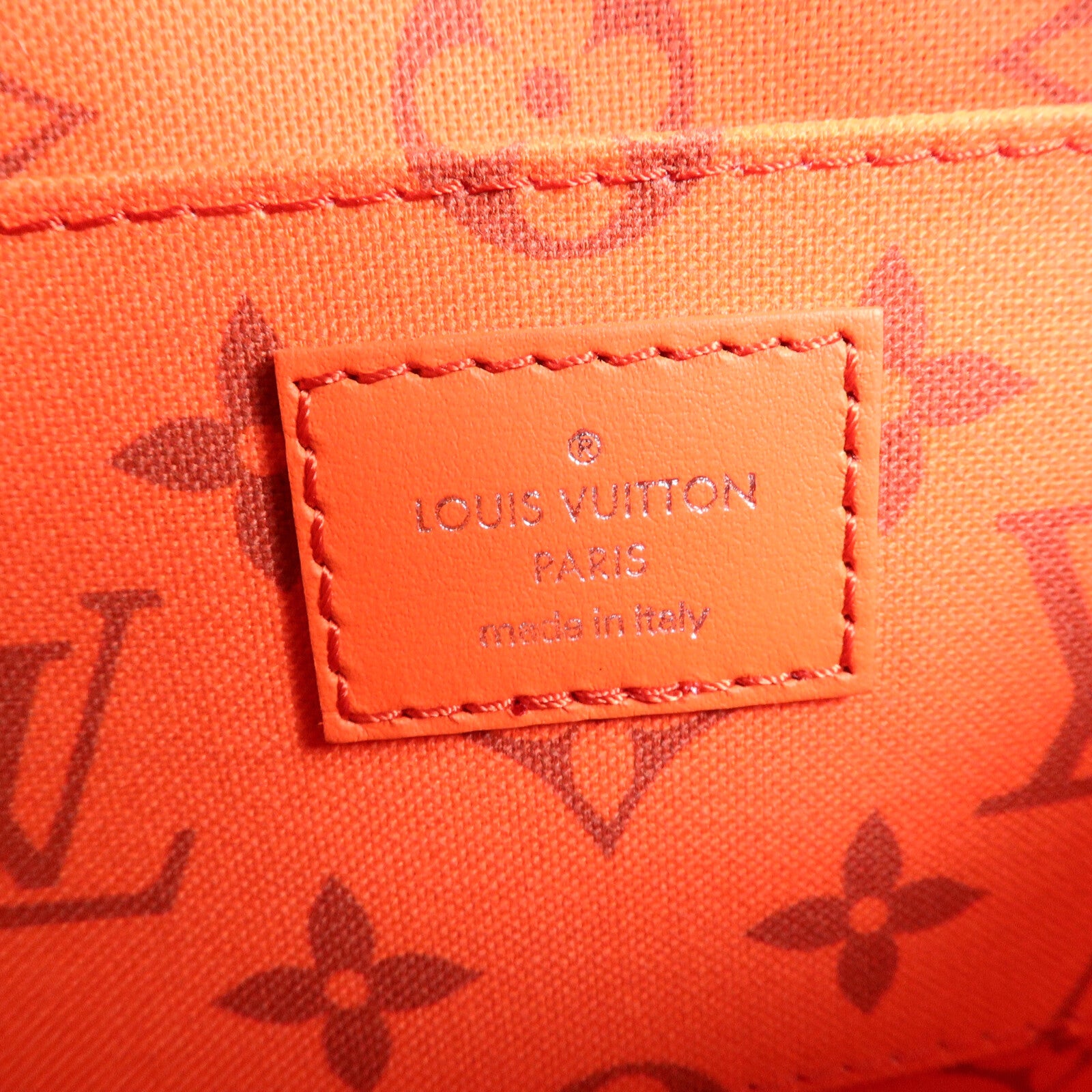 LOUIS VUITTON Monogram Canvas Moon Crossbody肩背袋
