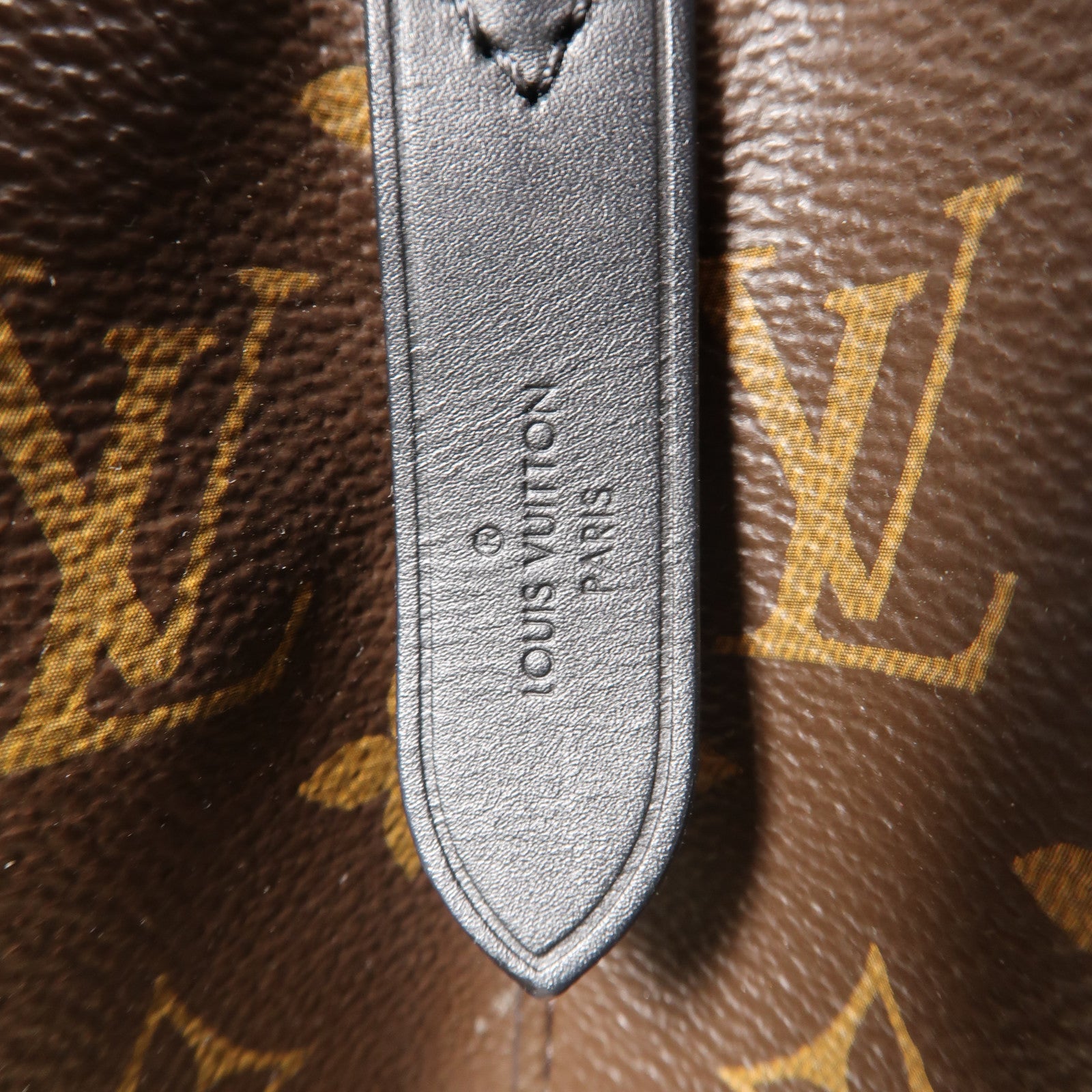 LOUIS VUITTON Monogram Neo Noe金扣肩背袋啡色