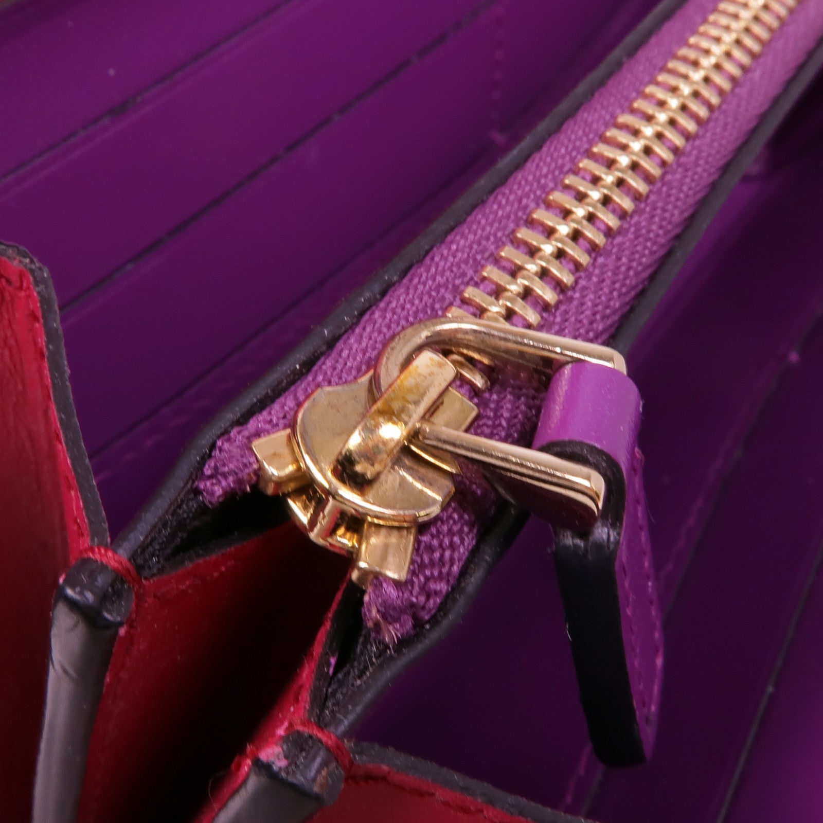 BVLGARI 牛皮皮革Serpenti Forever Wallet金扣長錢包