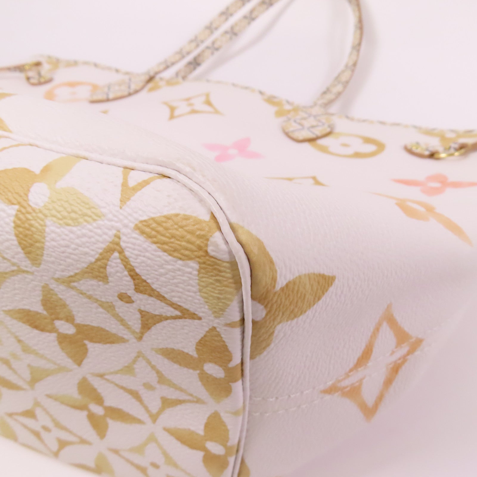 LOUIS VUITTON LV GHW Neverfull MM Tote Bag M22978 Monogram Giant White